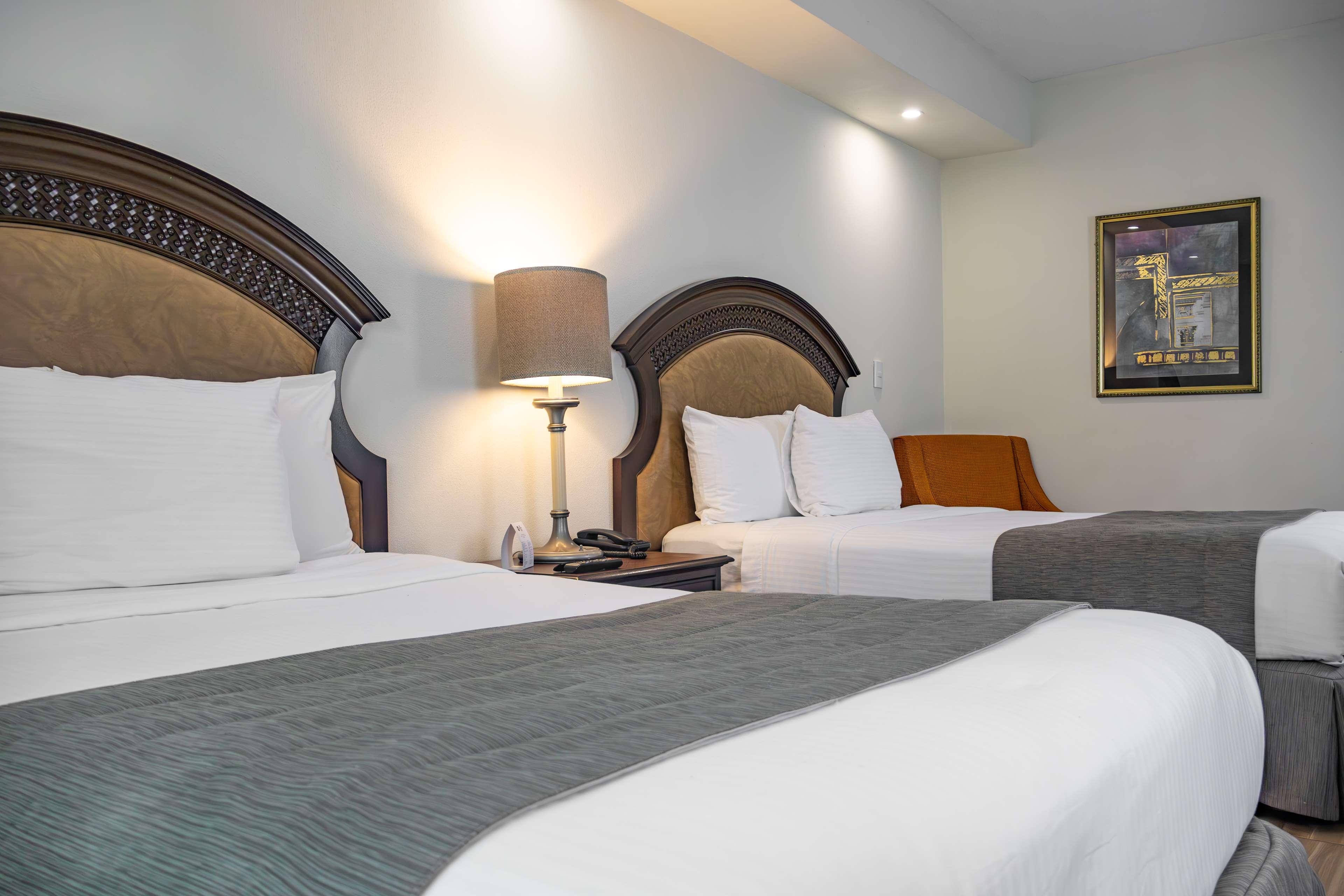 Double Two Double Beds Non Smoking