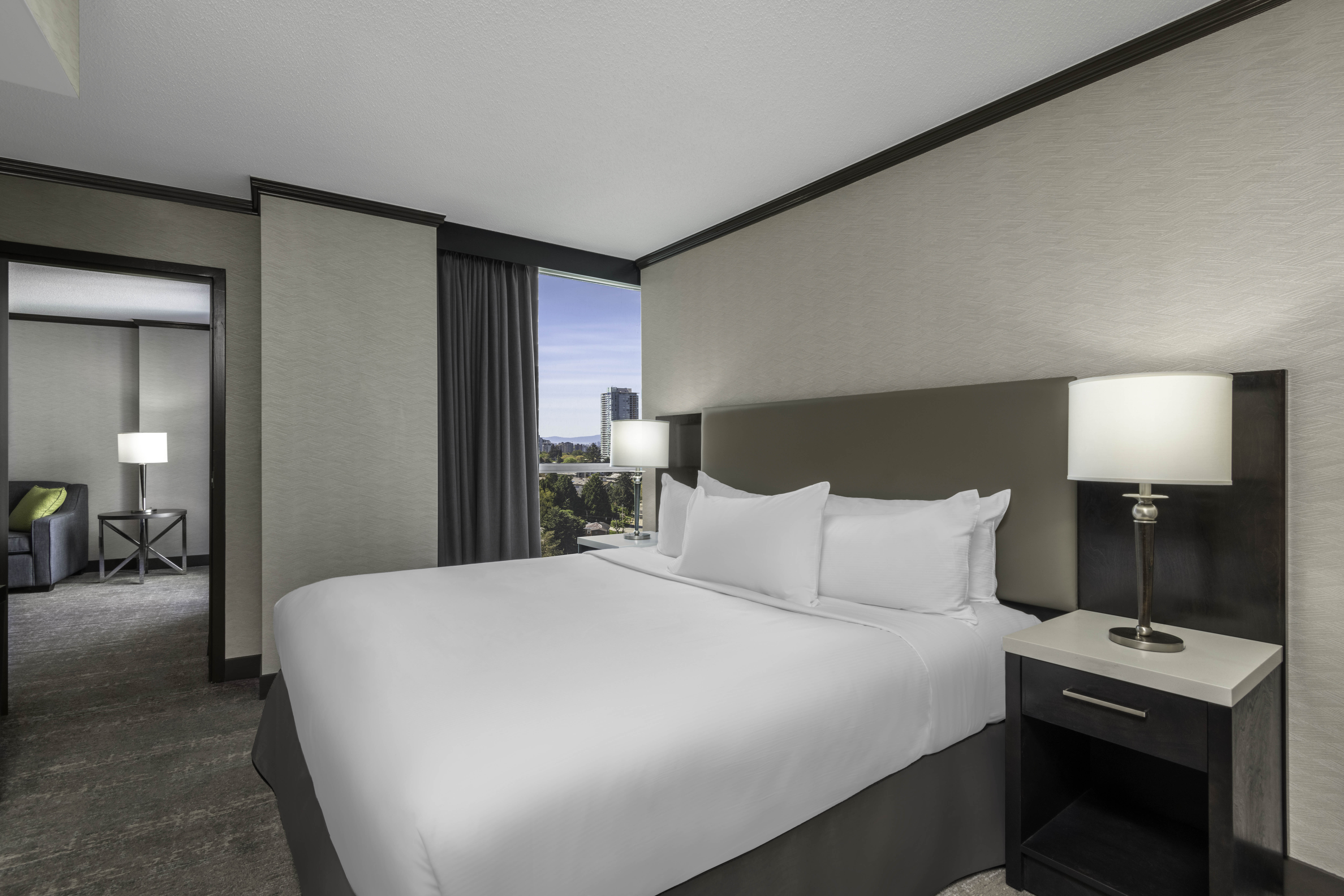 Suite Deluxe King Bed