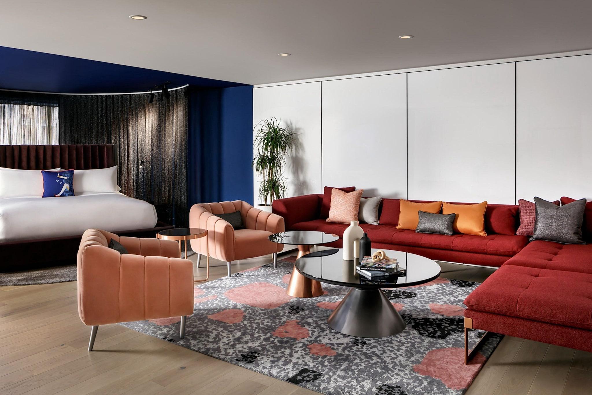 Studio City View King Bed