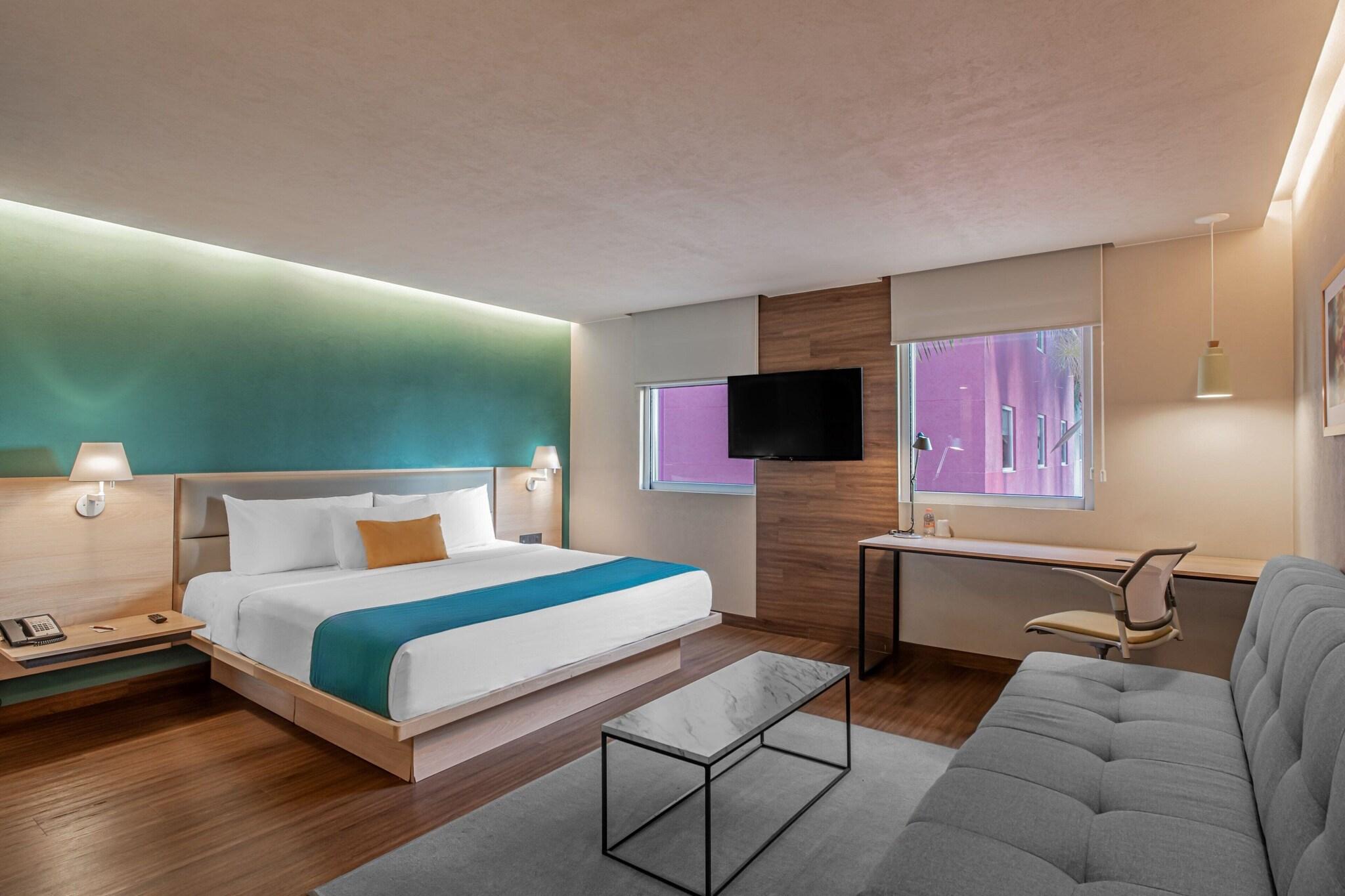 Suite King Size Bed