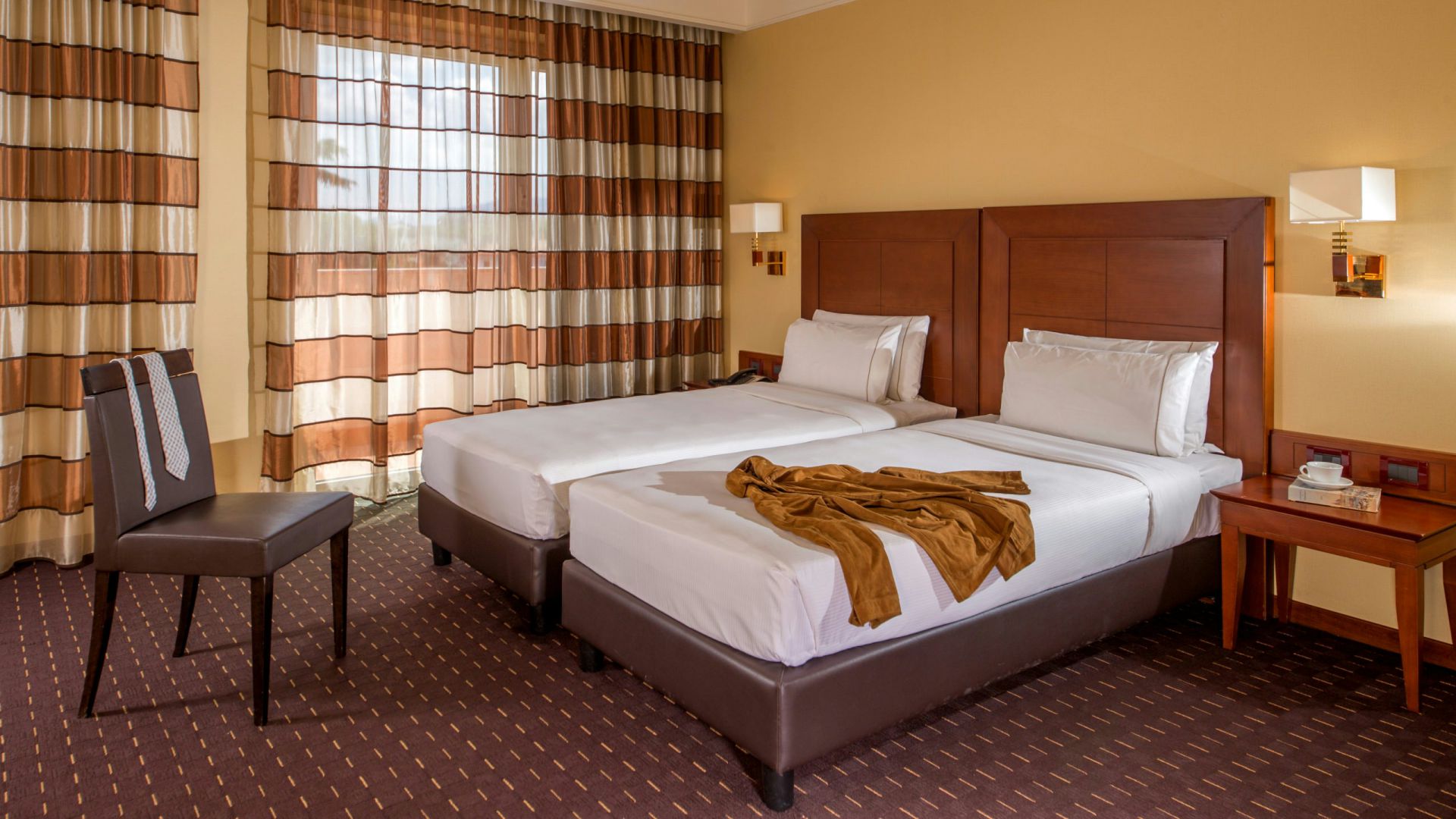 Double or Twin Standard