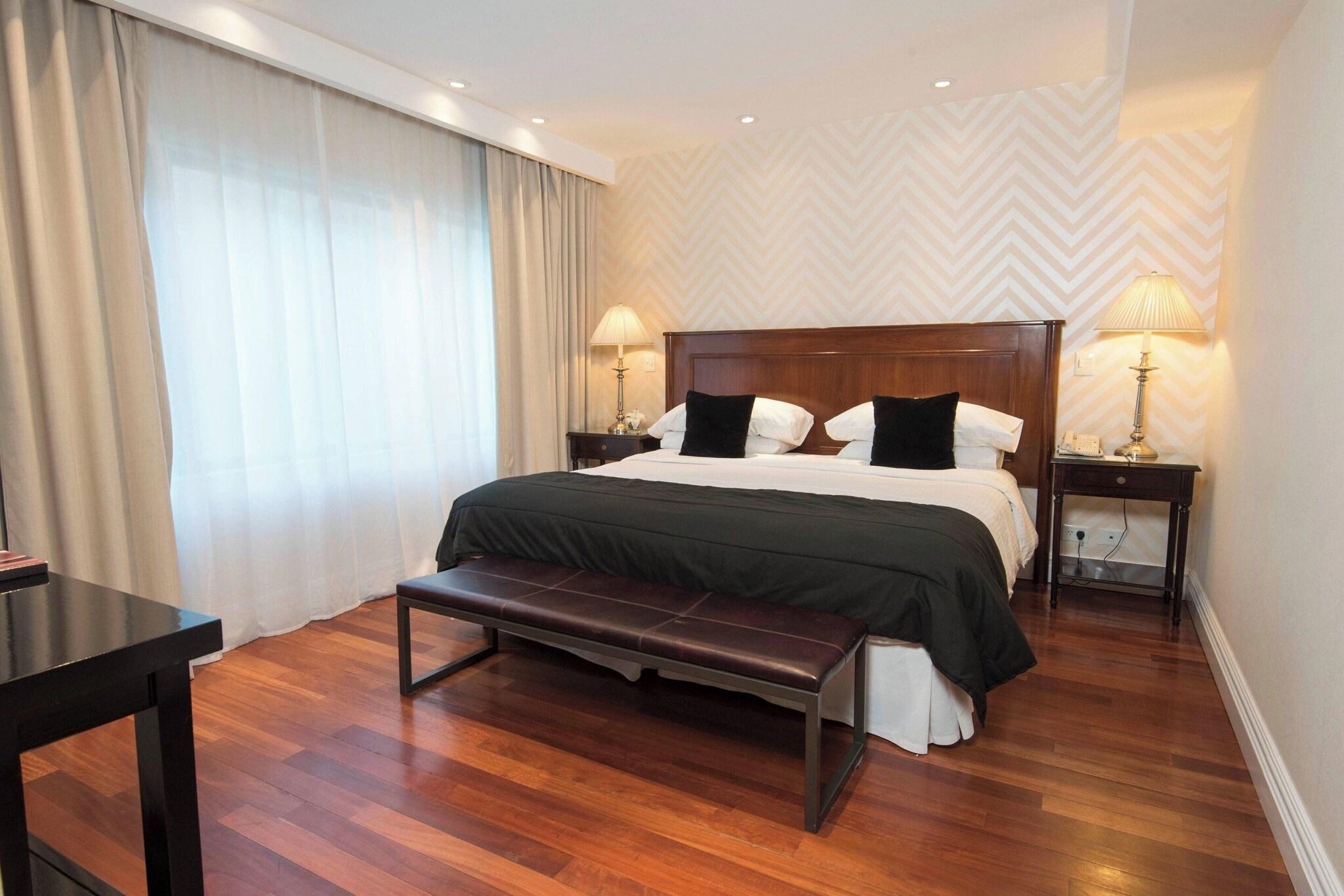 Double City View King Bed