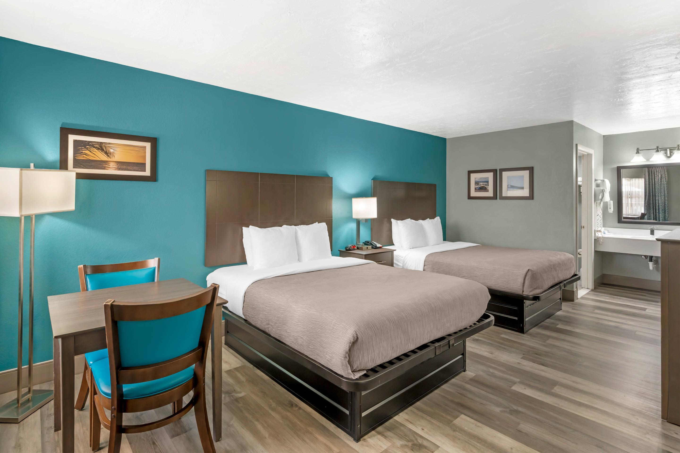 Double Two Queen Beds Non Smoking