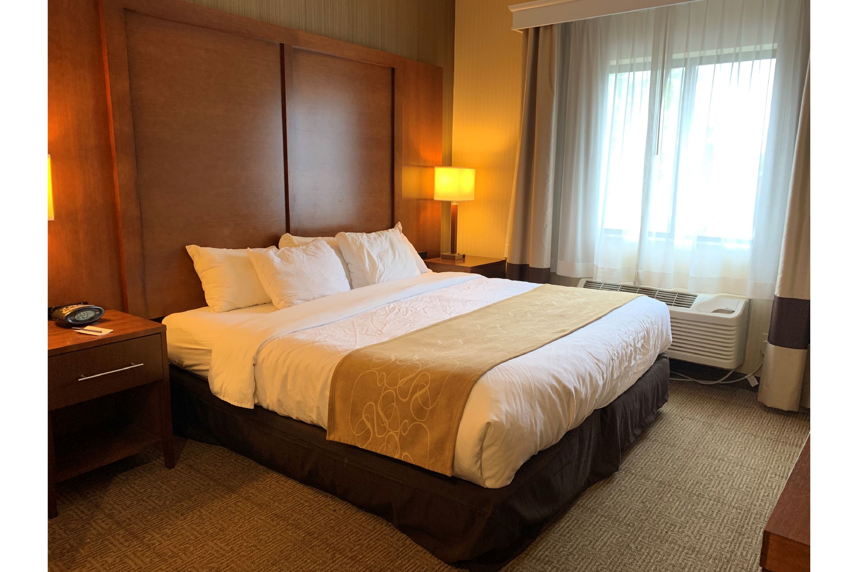 Double Deluxe King Bed