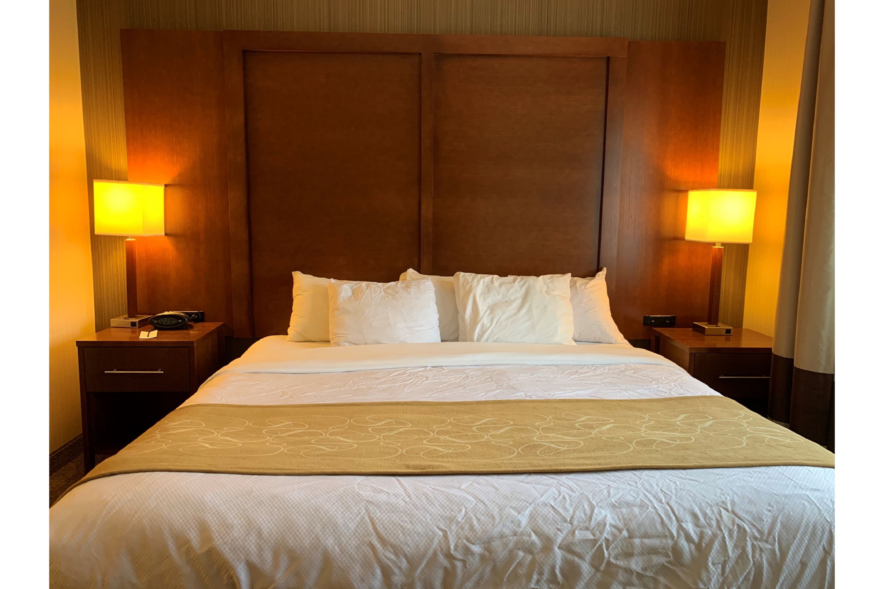 Double Deluxe King Bed