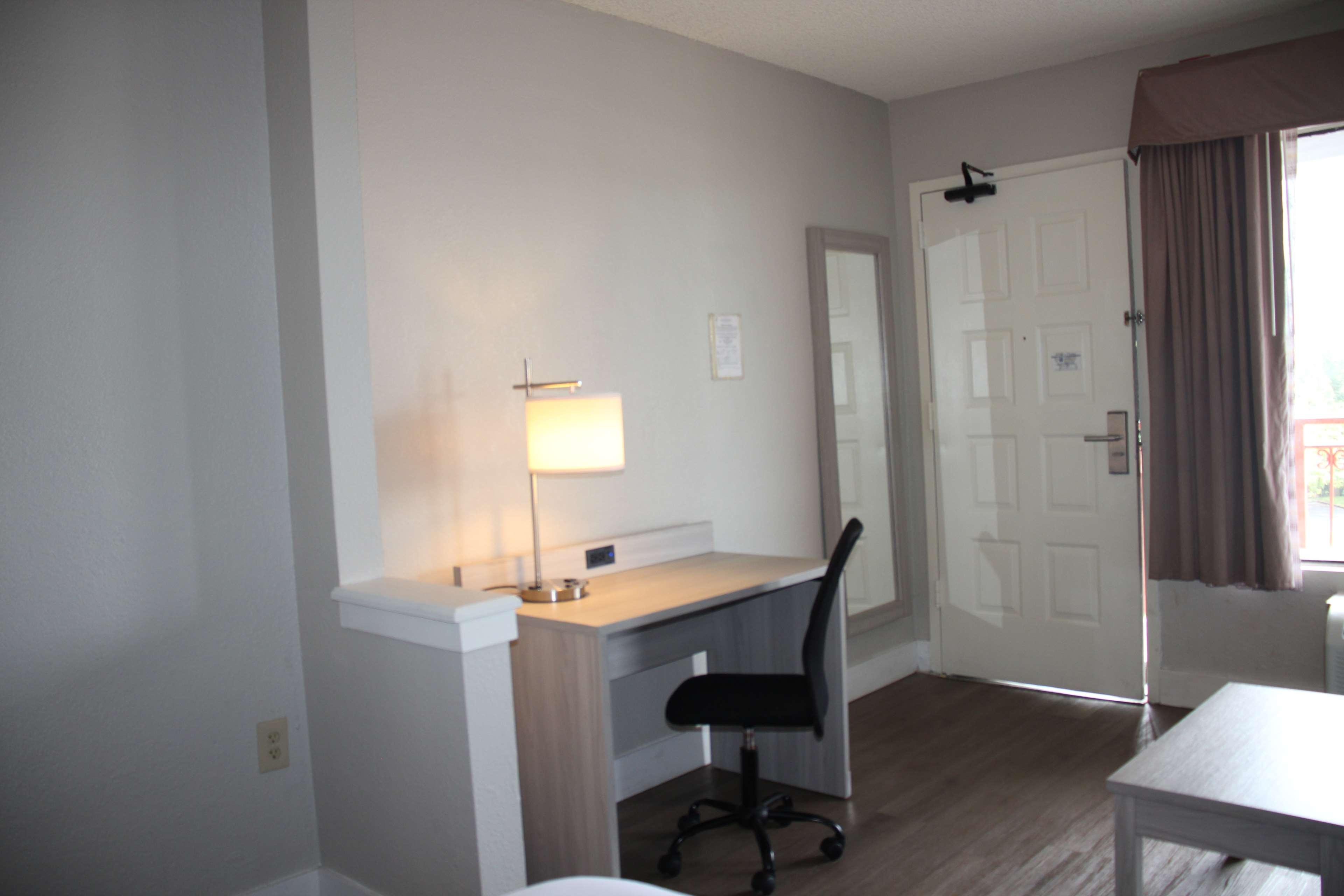 Room Two Double Beds