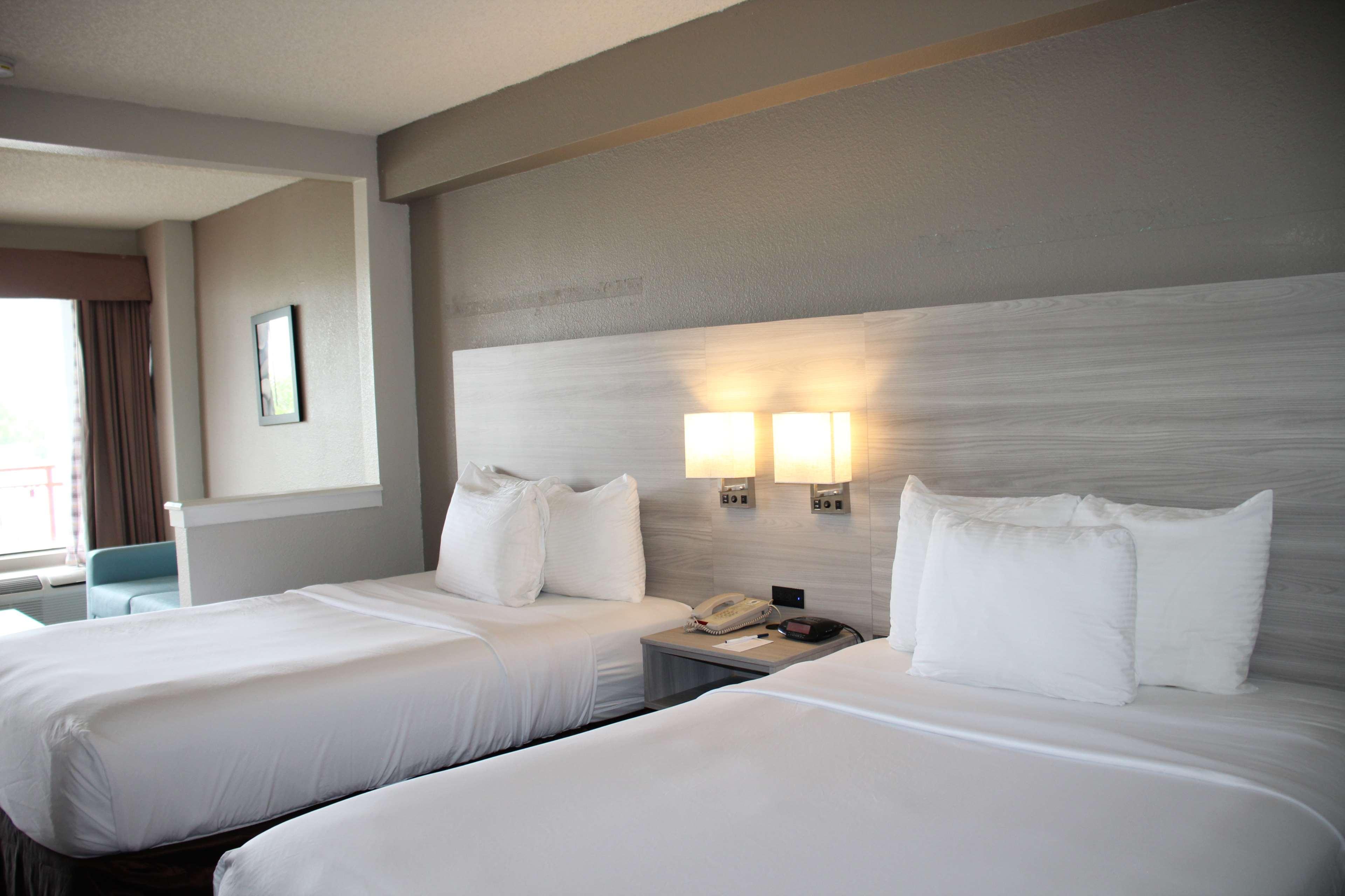 Room Two Double Beds