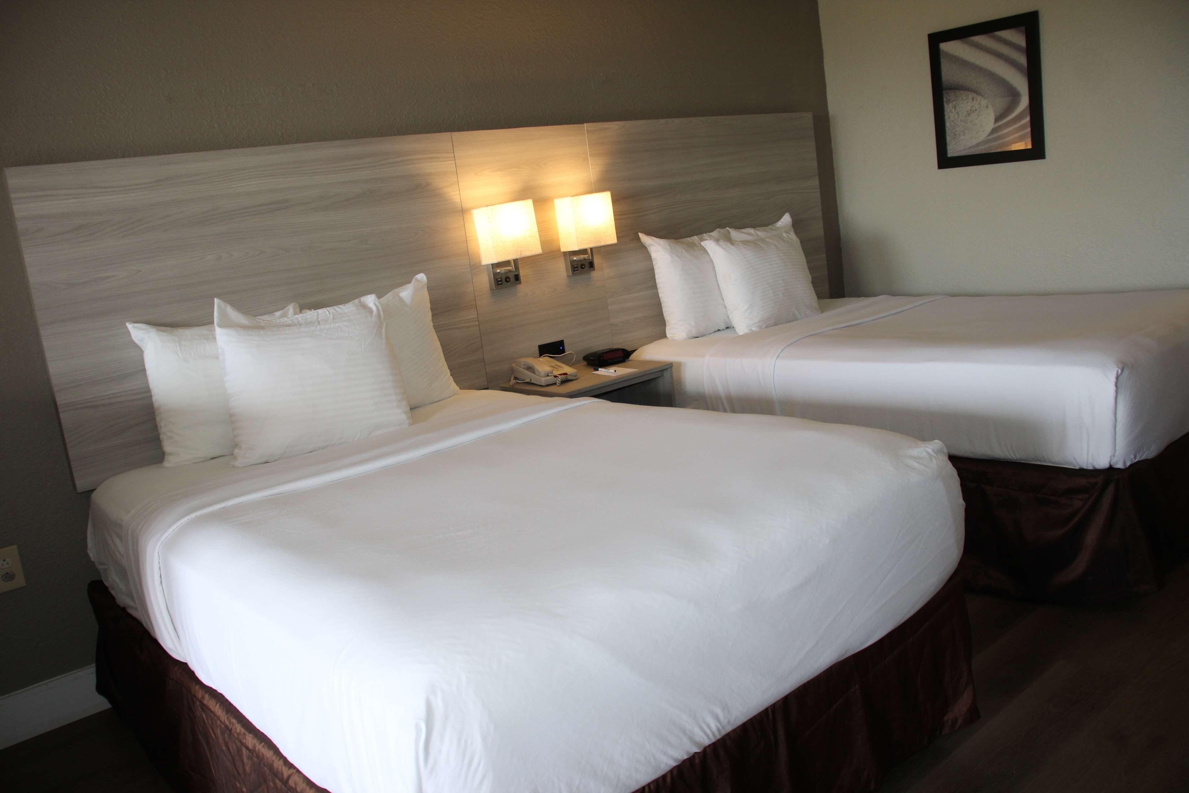 Room Two Double Beds