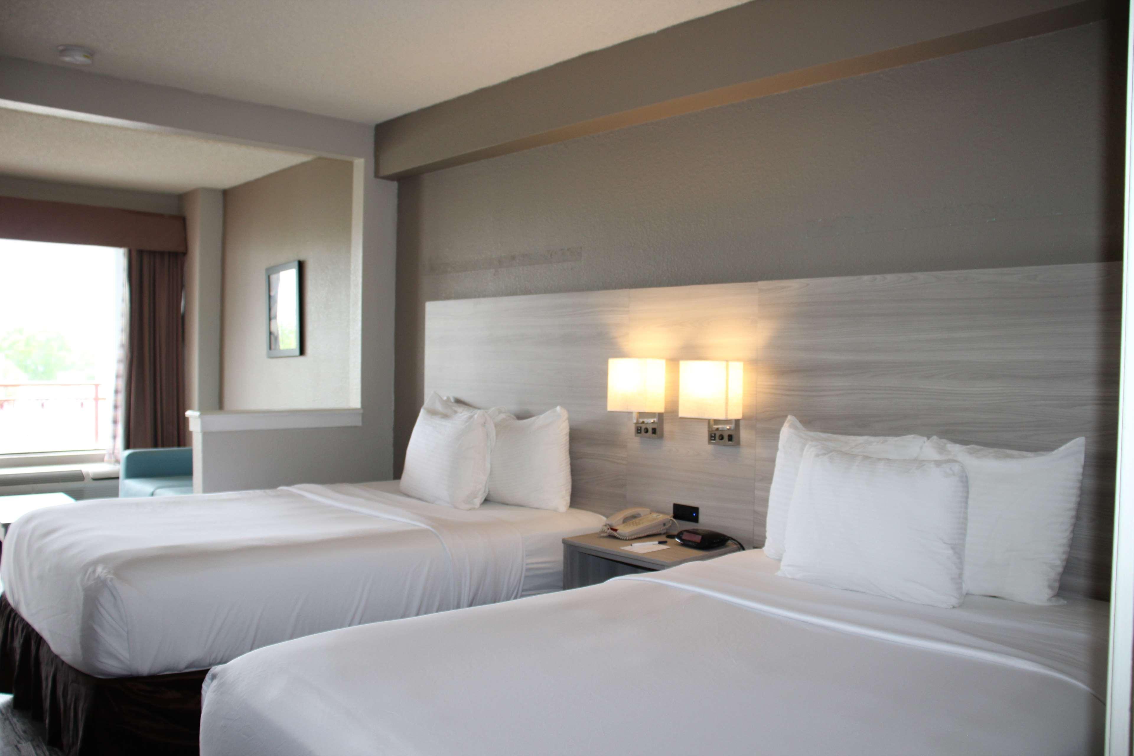 Room Two Double Beds