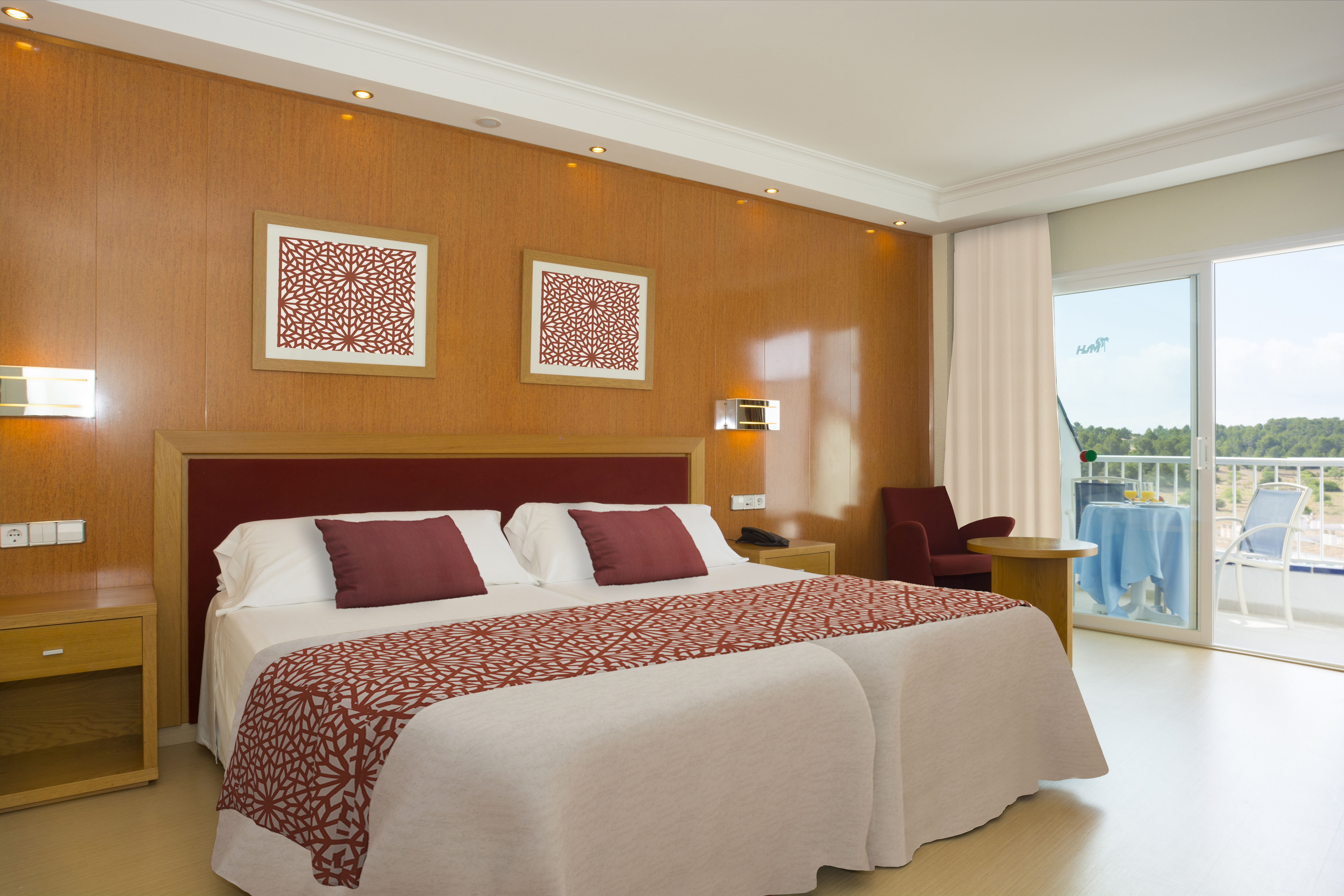 Double or Twin Standard