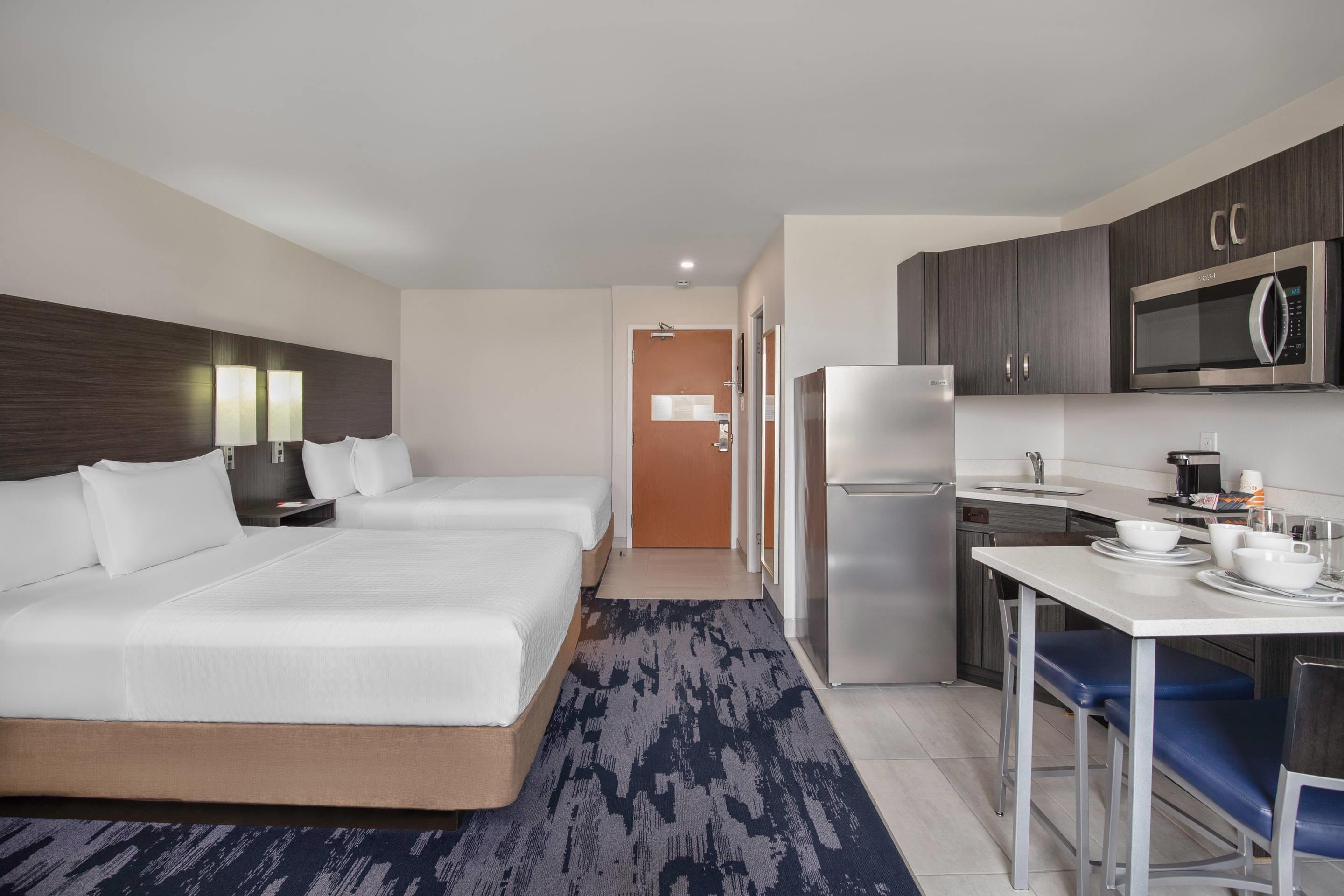 Suite Two Queen Beds Non Smoking
