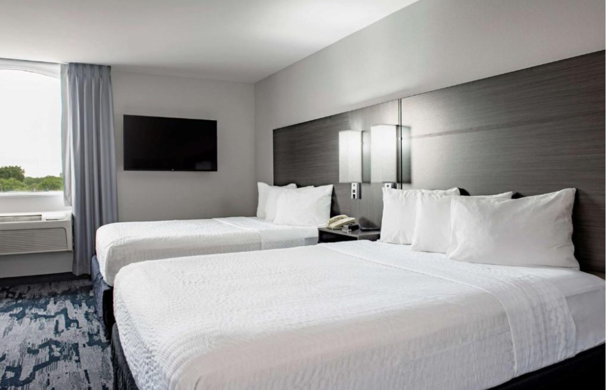 Suite Two Double Beds Non Smoking