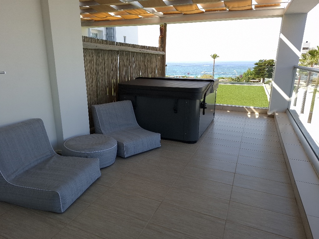 Junior Suite with Jacuzzi with Views