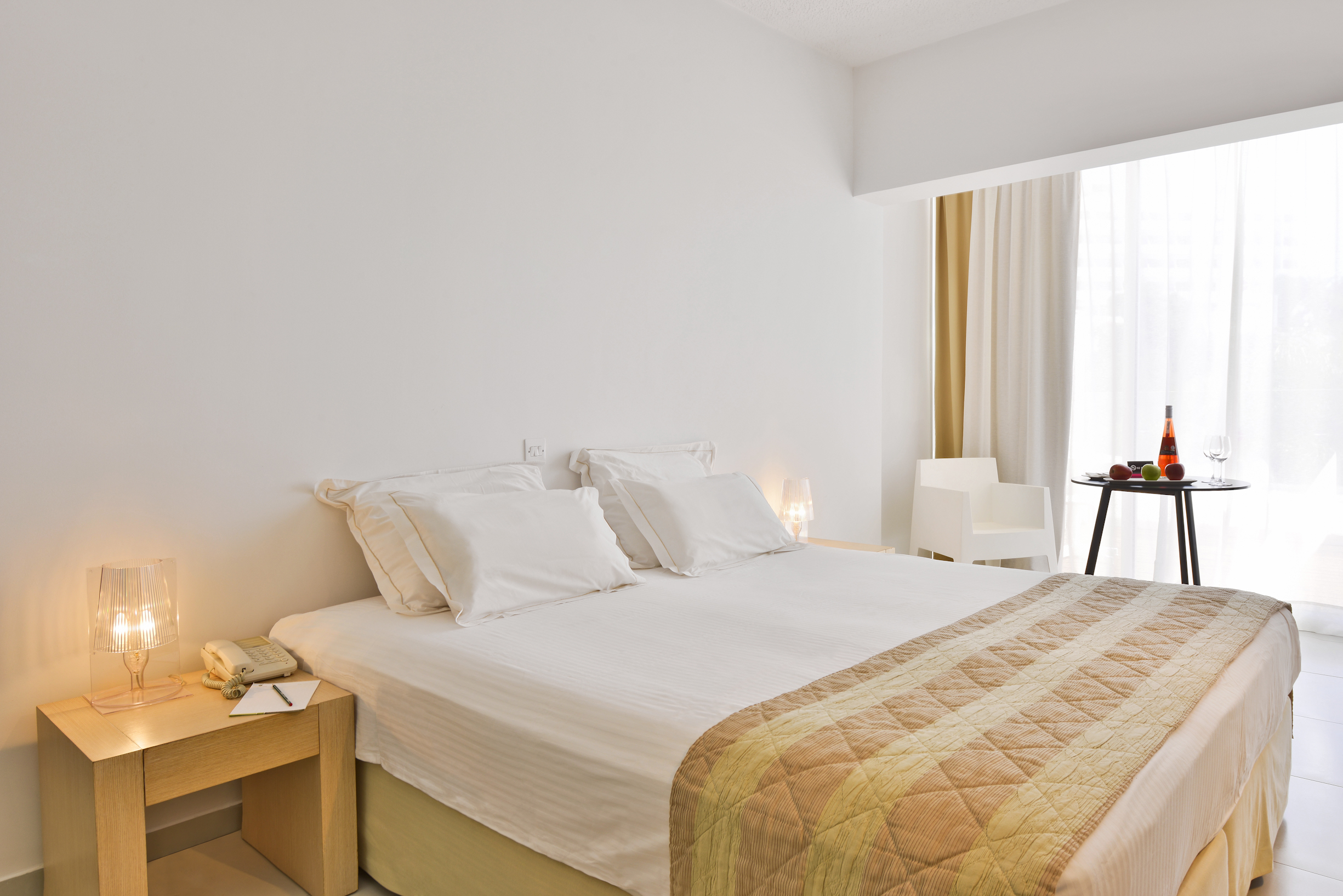 Double or Twin Superior Side Sea View