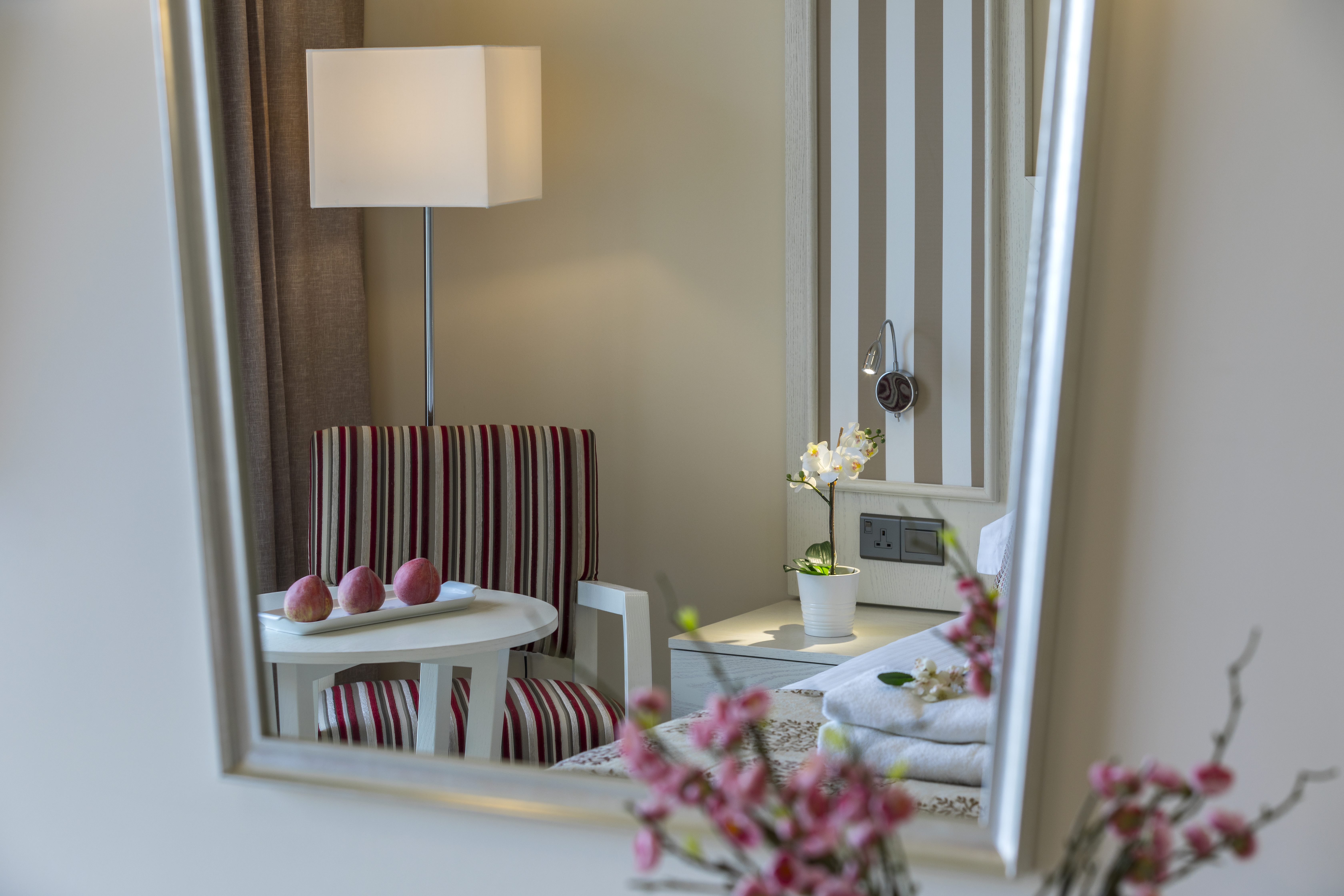 Double or Twin Superior Side Sea View