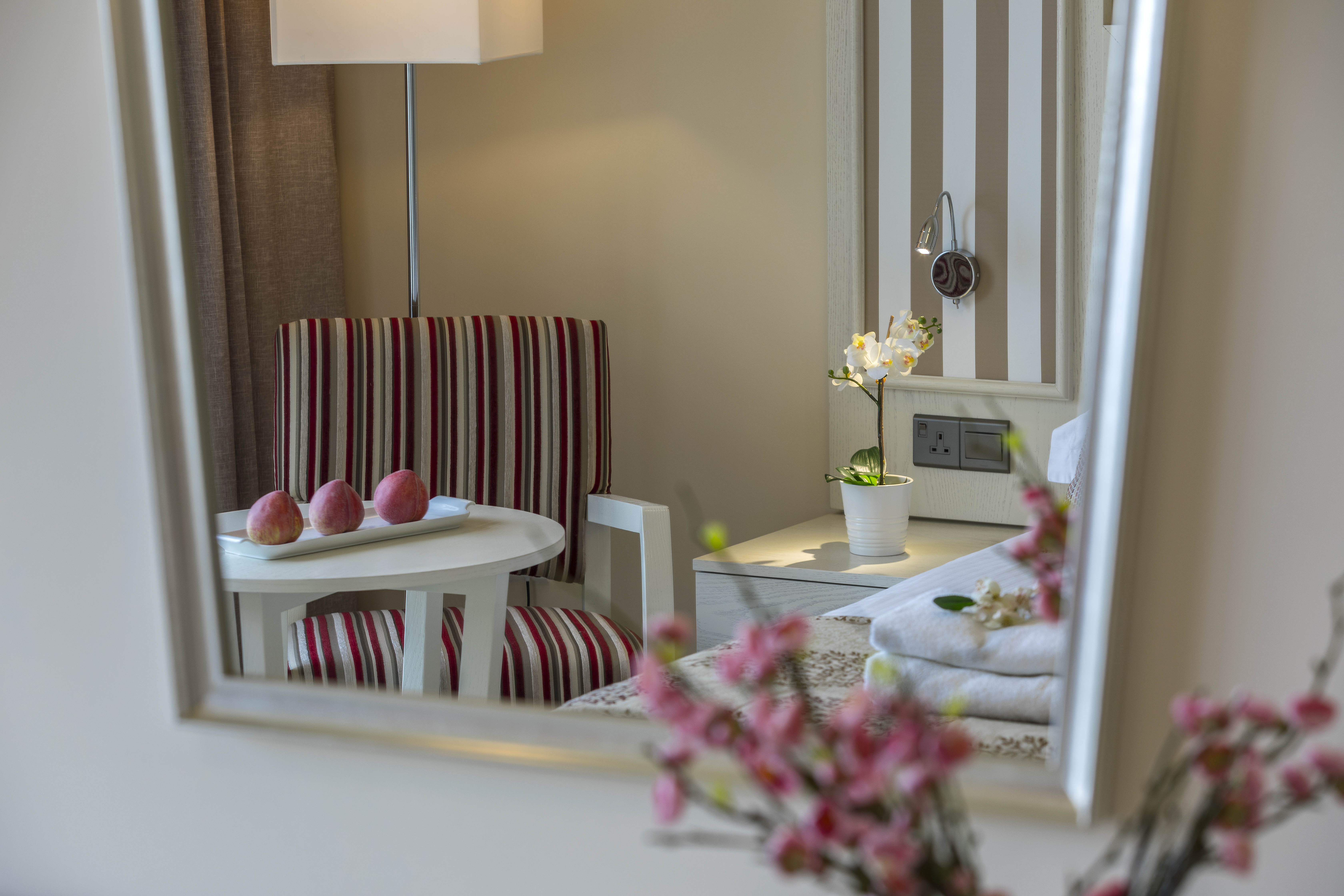 Double or Twin Superior Side Sea View