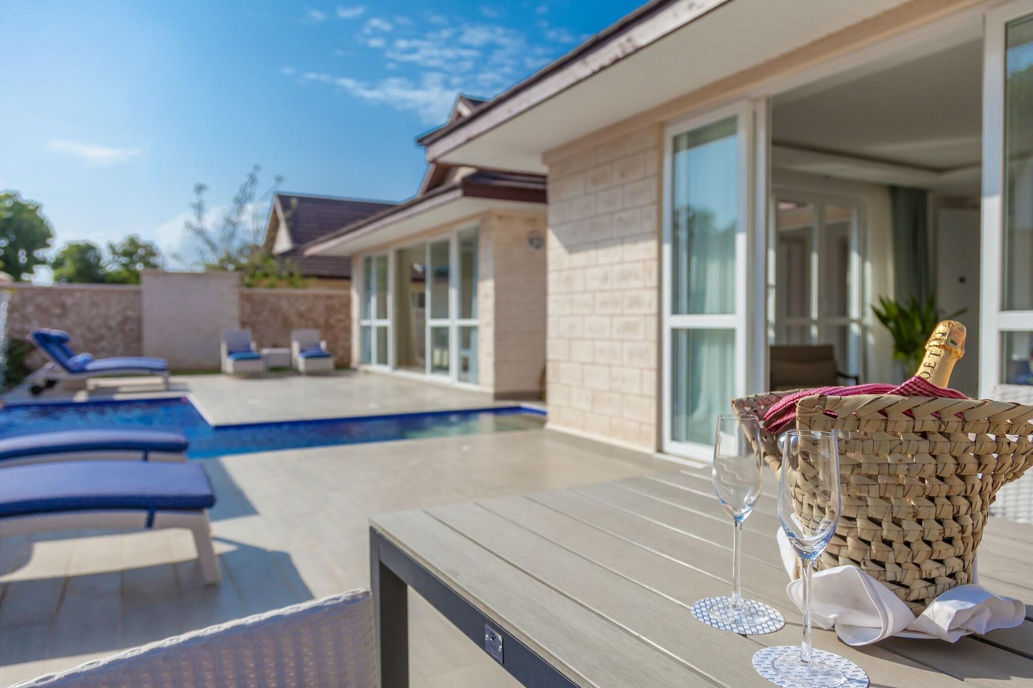 Apartment Three Beds