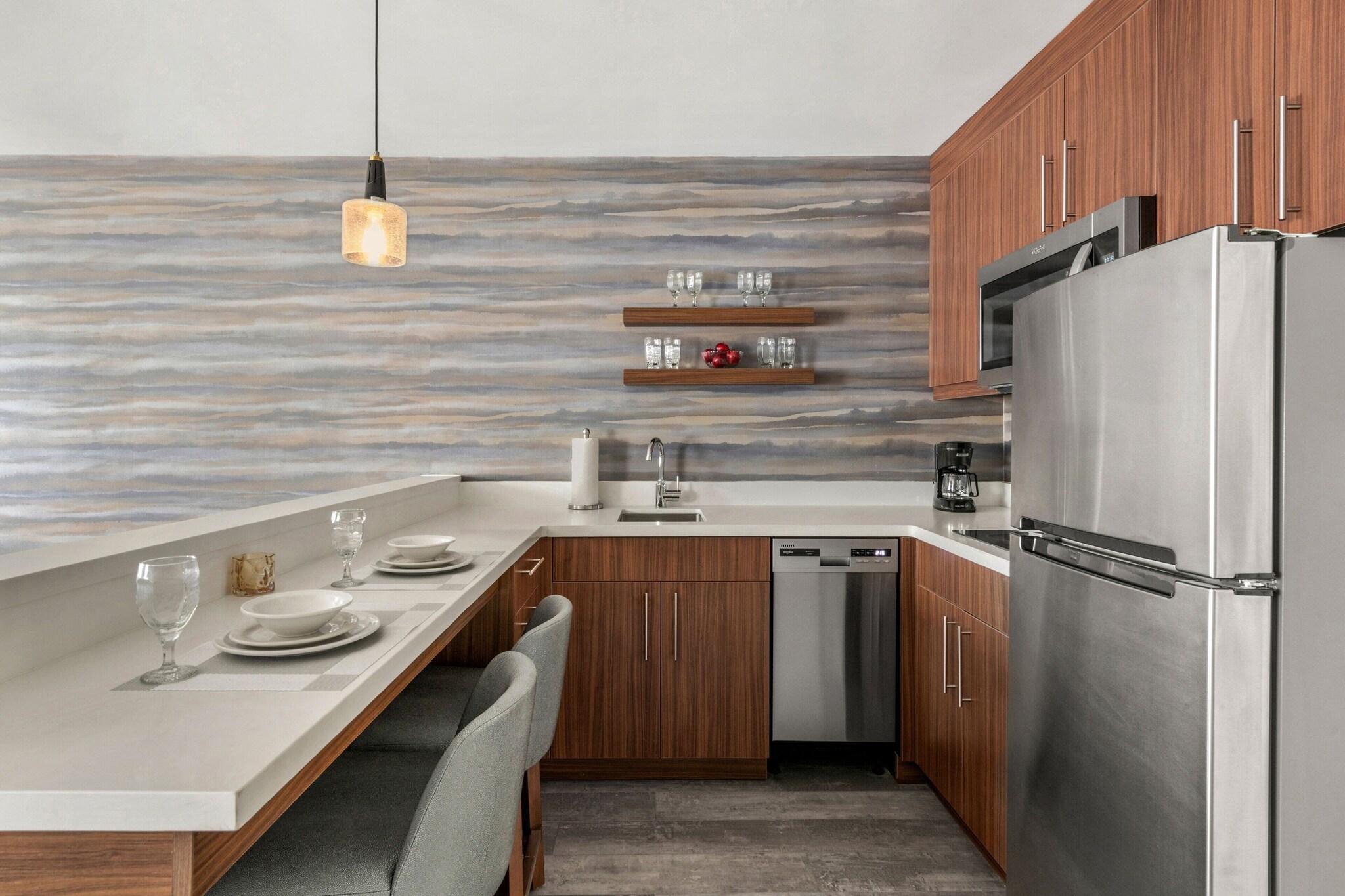 Studio City View King Bed