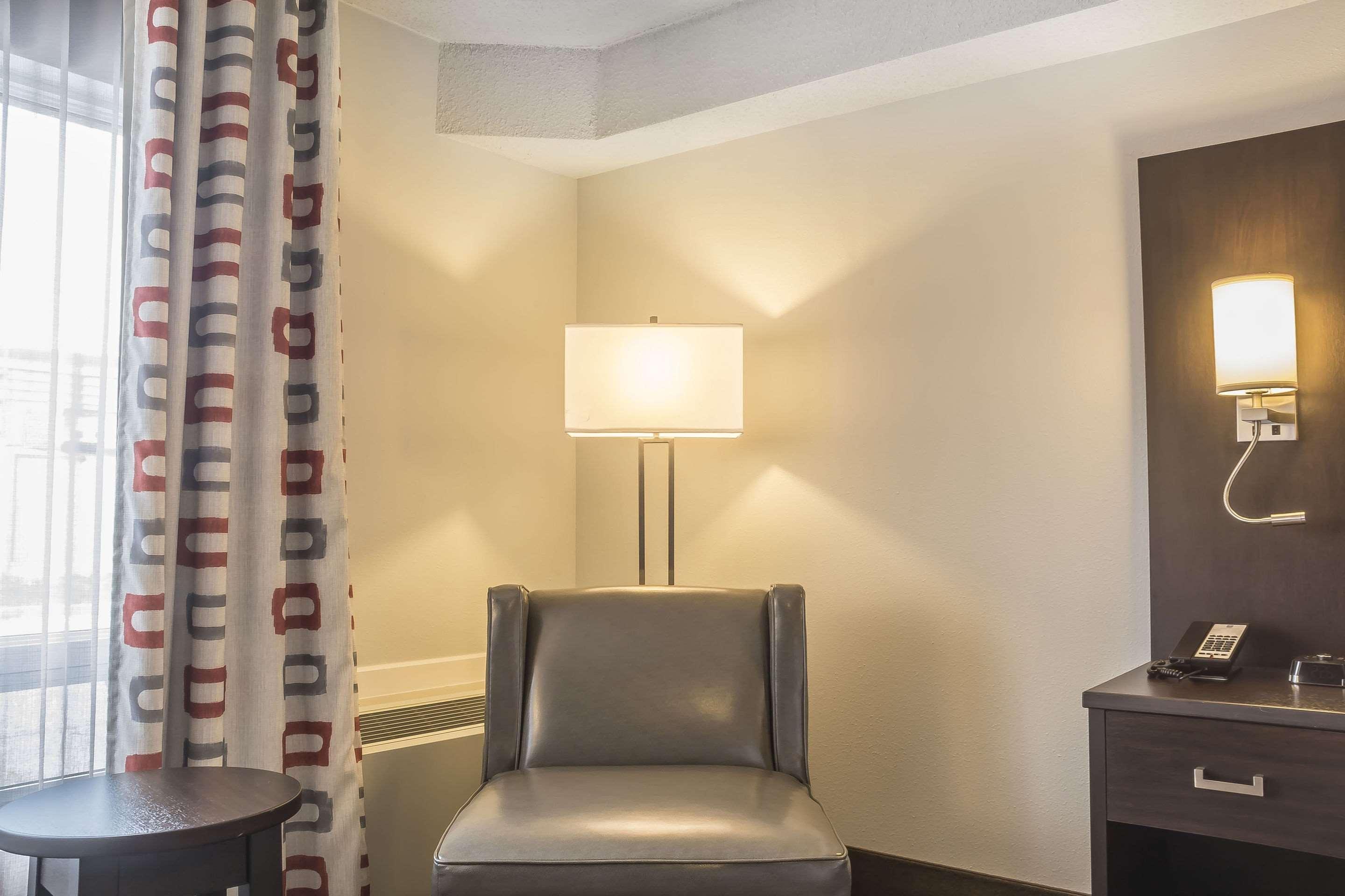 Double King Bed Non Smoking