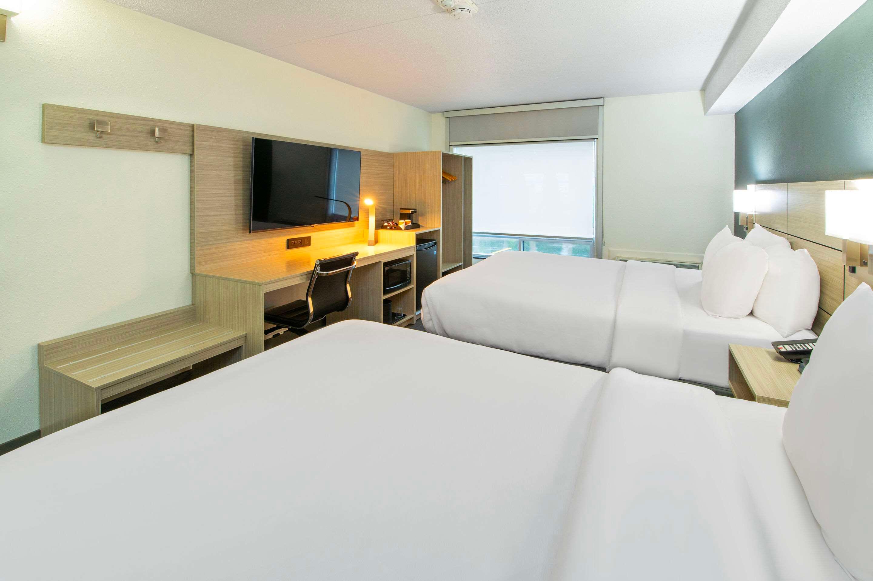 Double Two Queen Beds