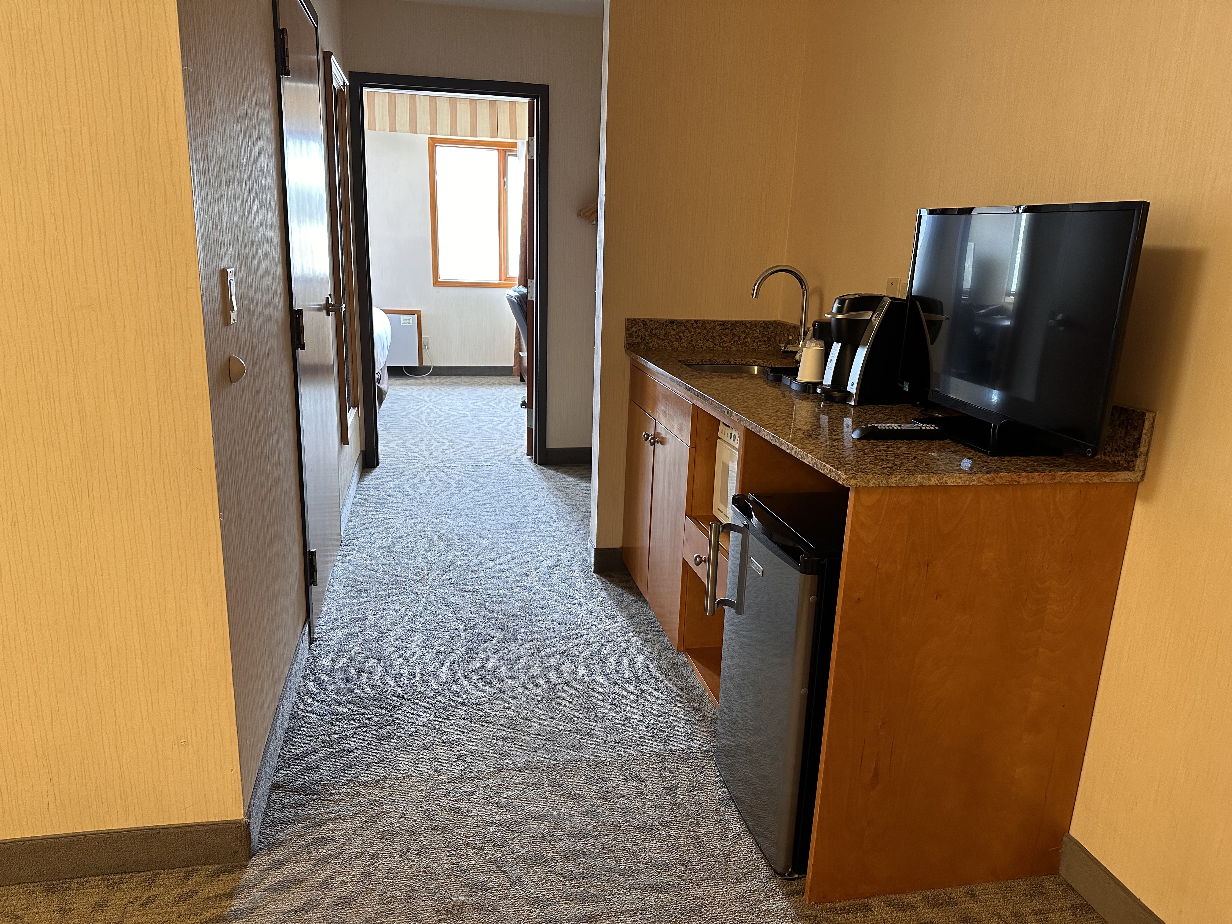 Suite Queen Size Bed