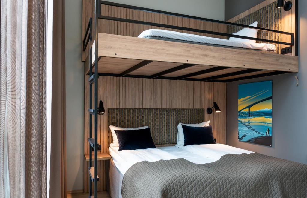 Family Room Standard