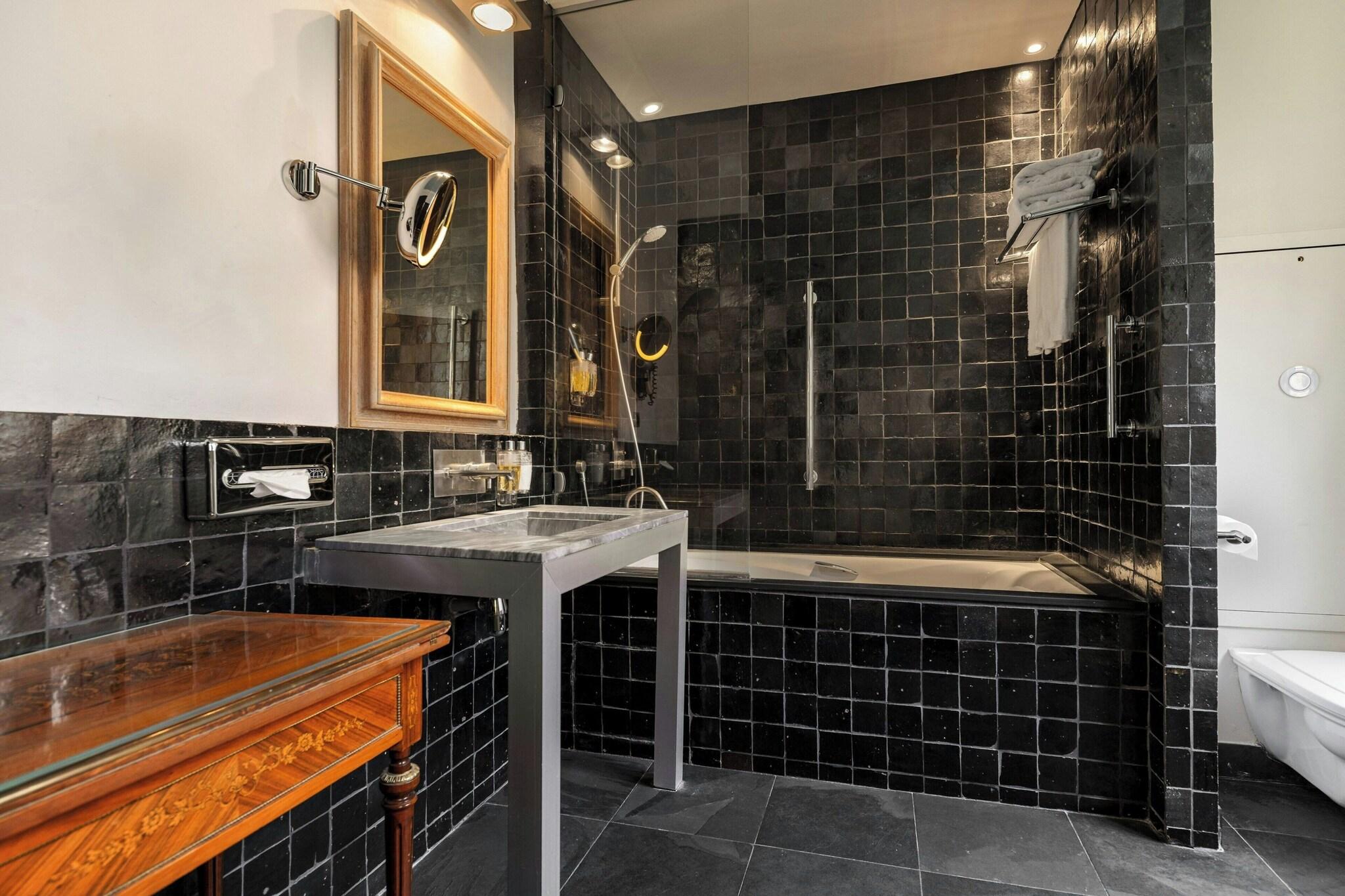 Double Executive King Bed