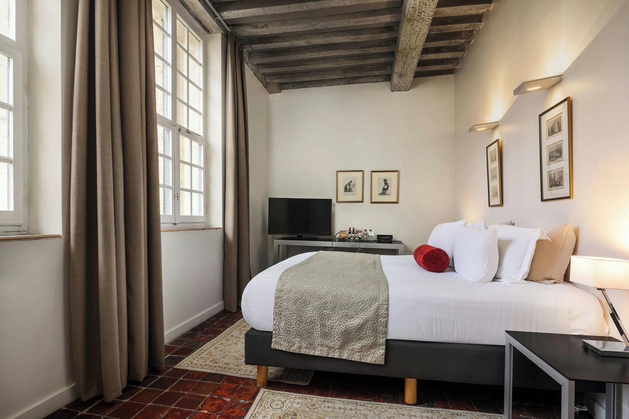 Double Executive King Bed