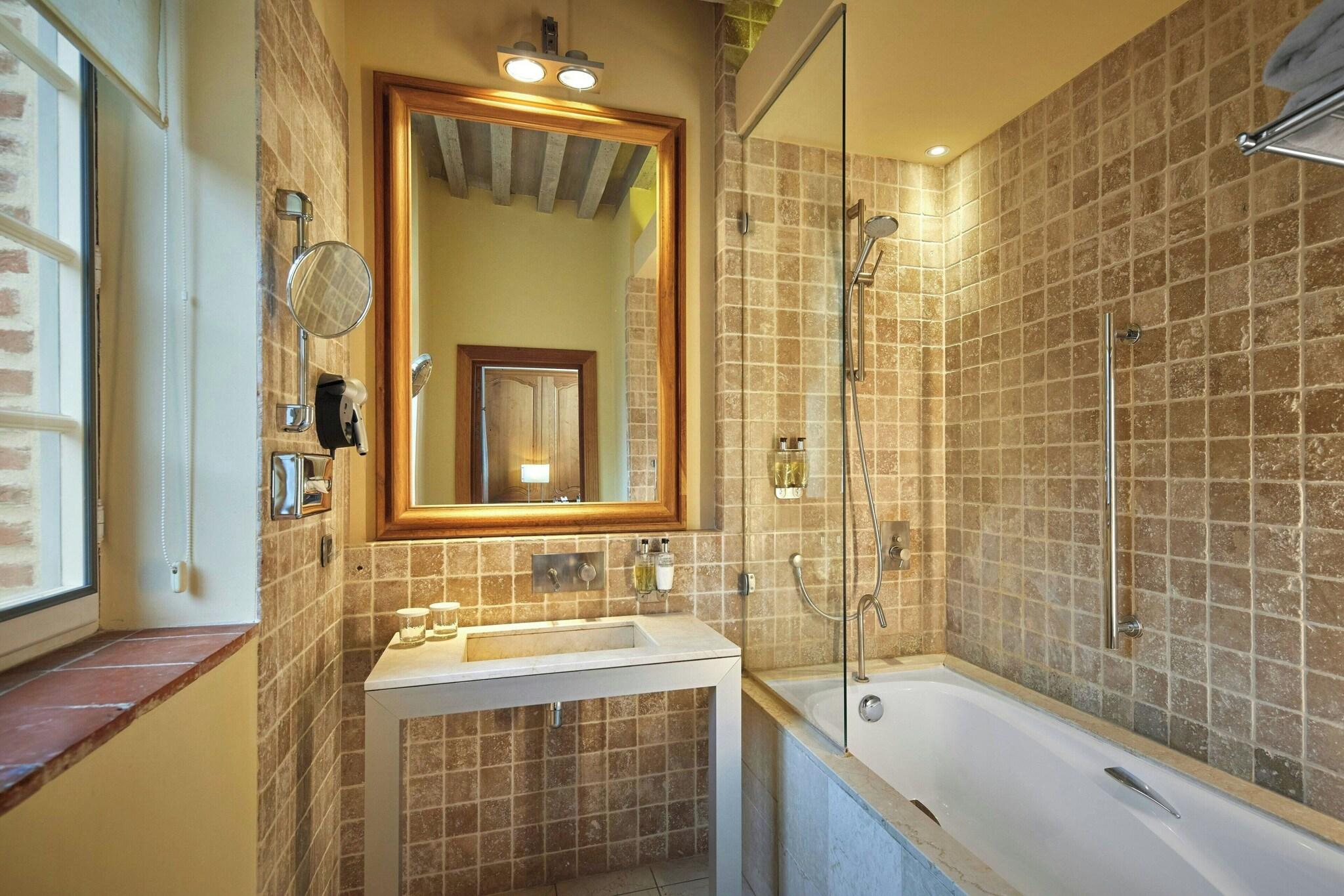 Double Queen Size Bed