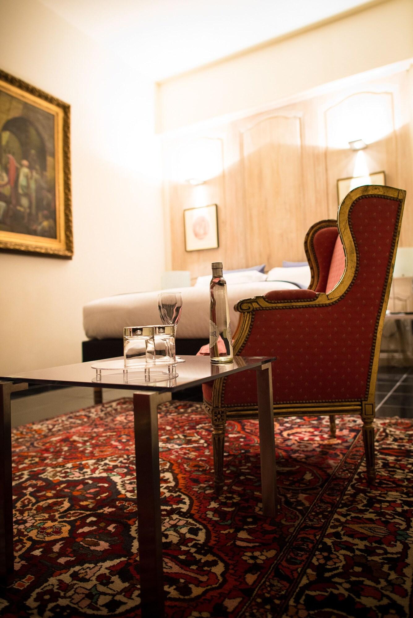 Double King Size Bed