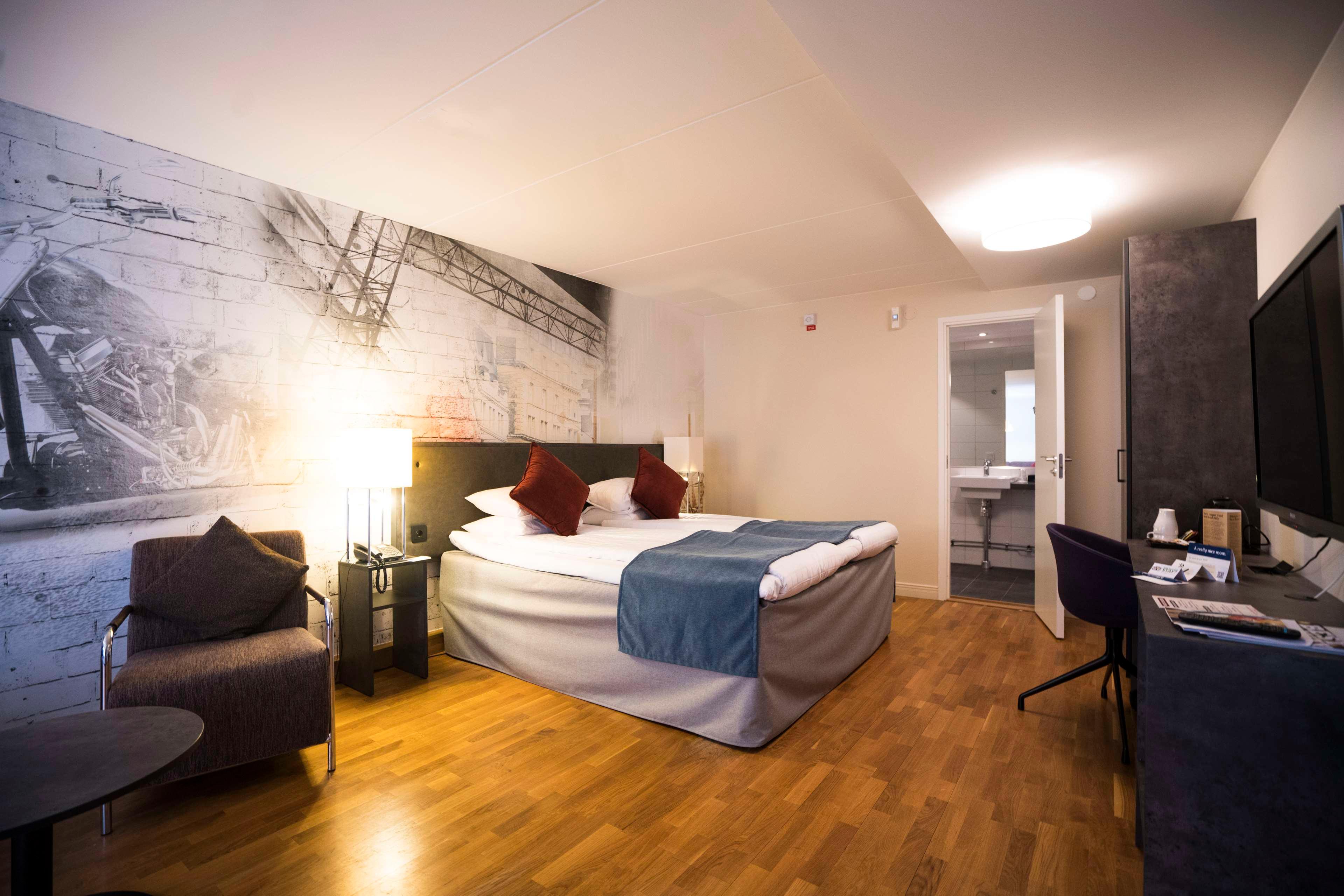 Double Superior King Bed