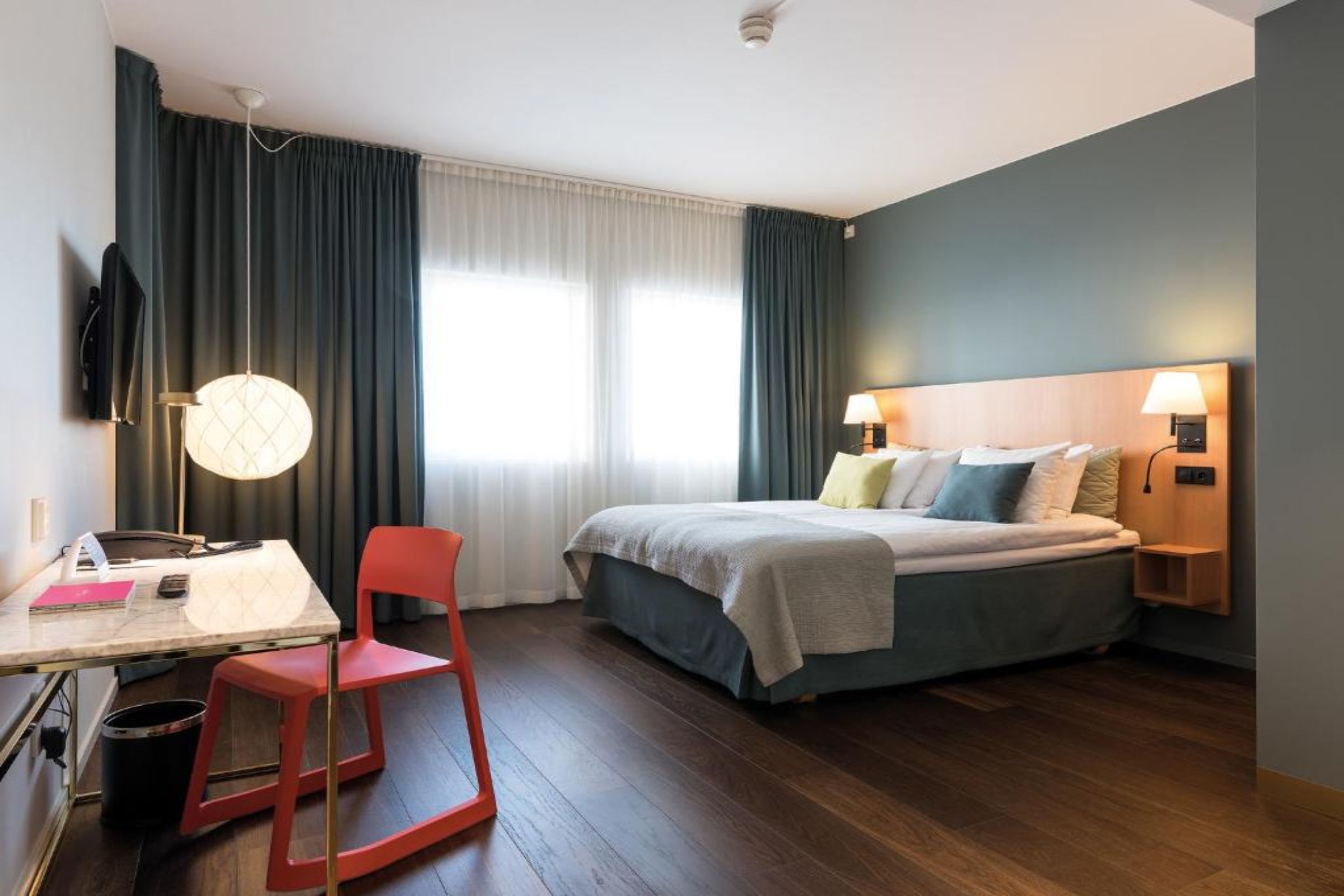 Double or Twin Standard