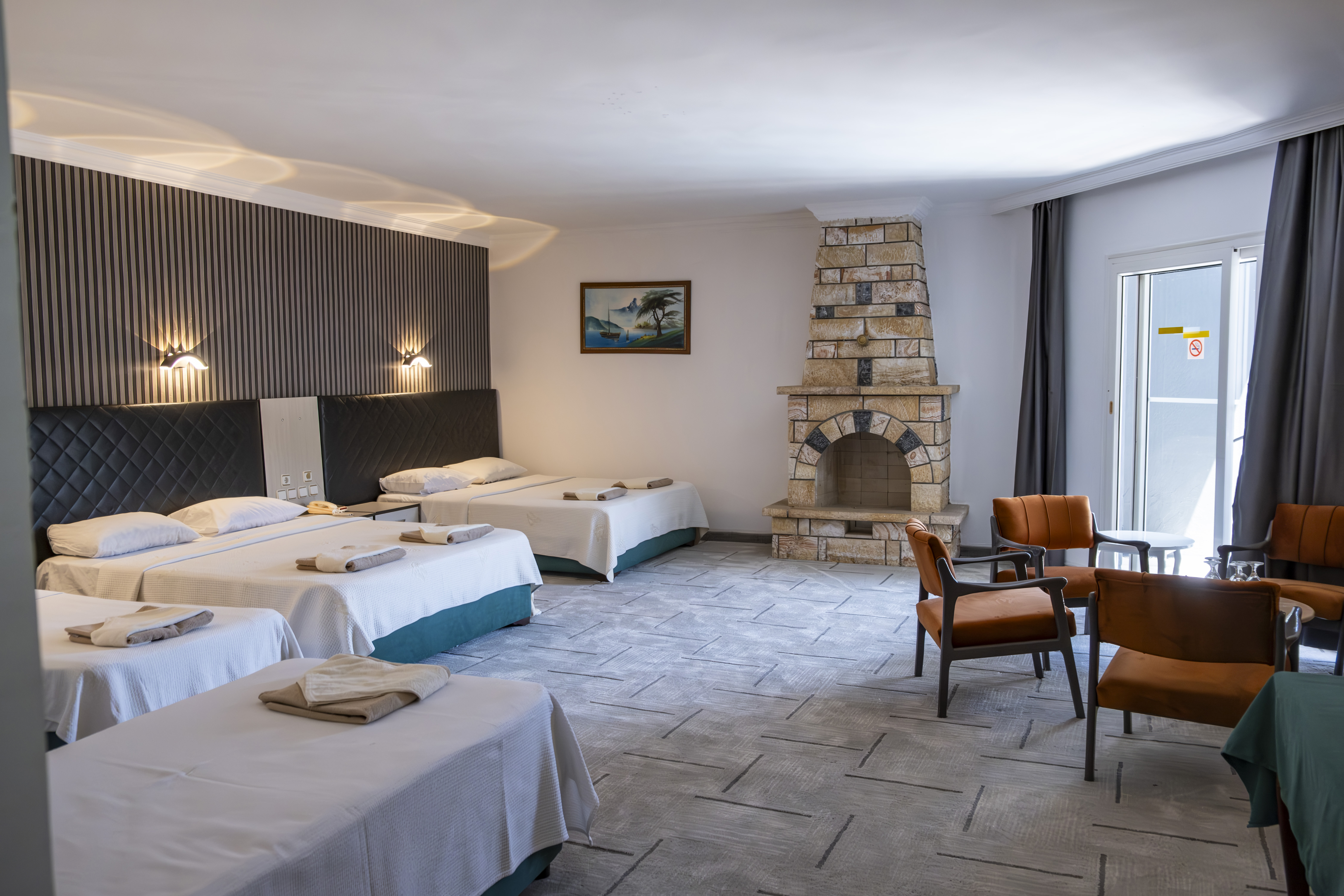 Family Room Connecting Room