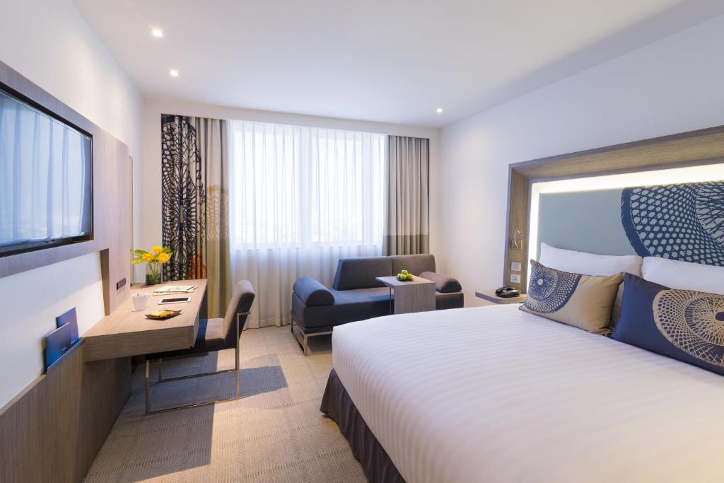 Double Executive King Bed