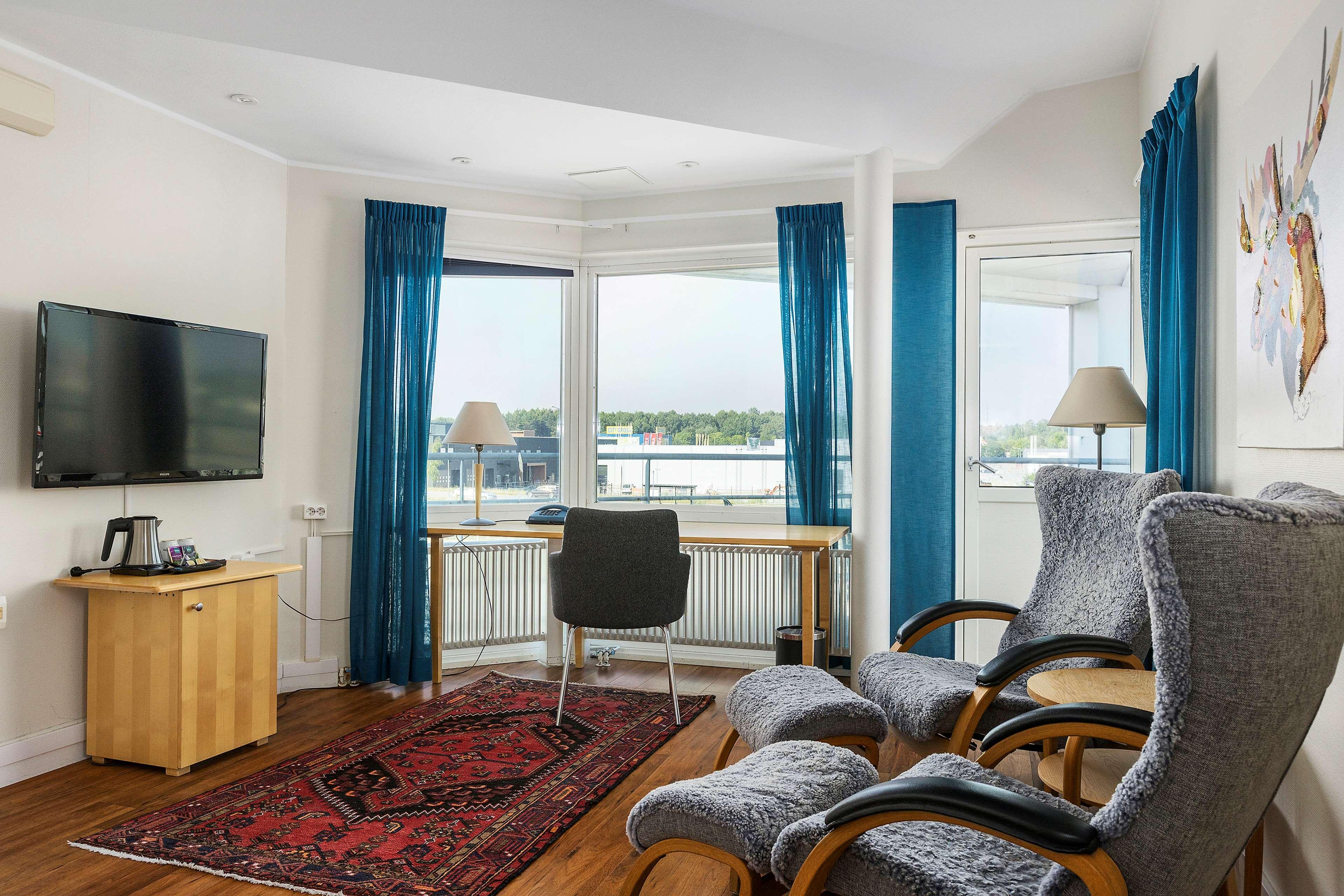 Suite Queen Bed Non Smoking