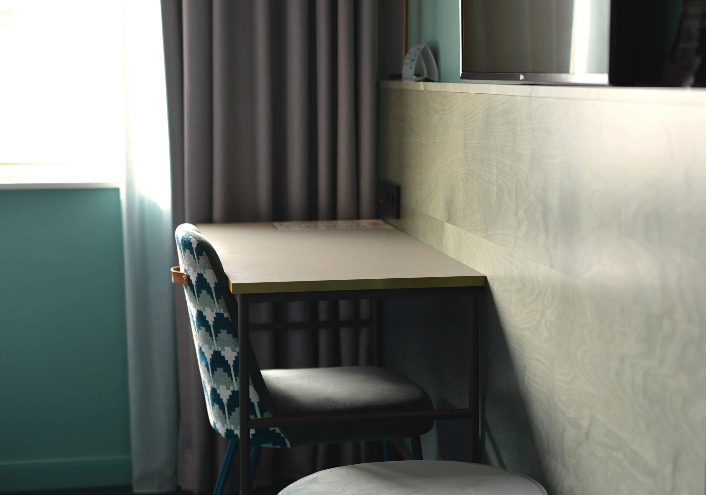 Double or Twin Standard