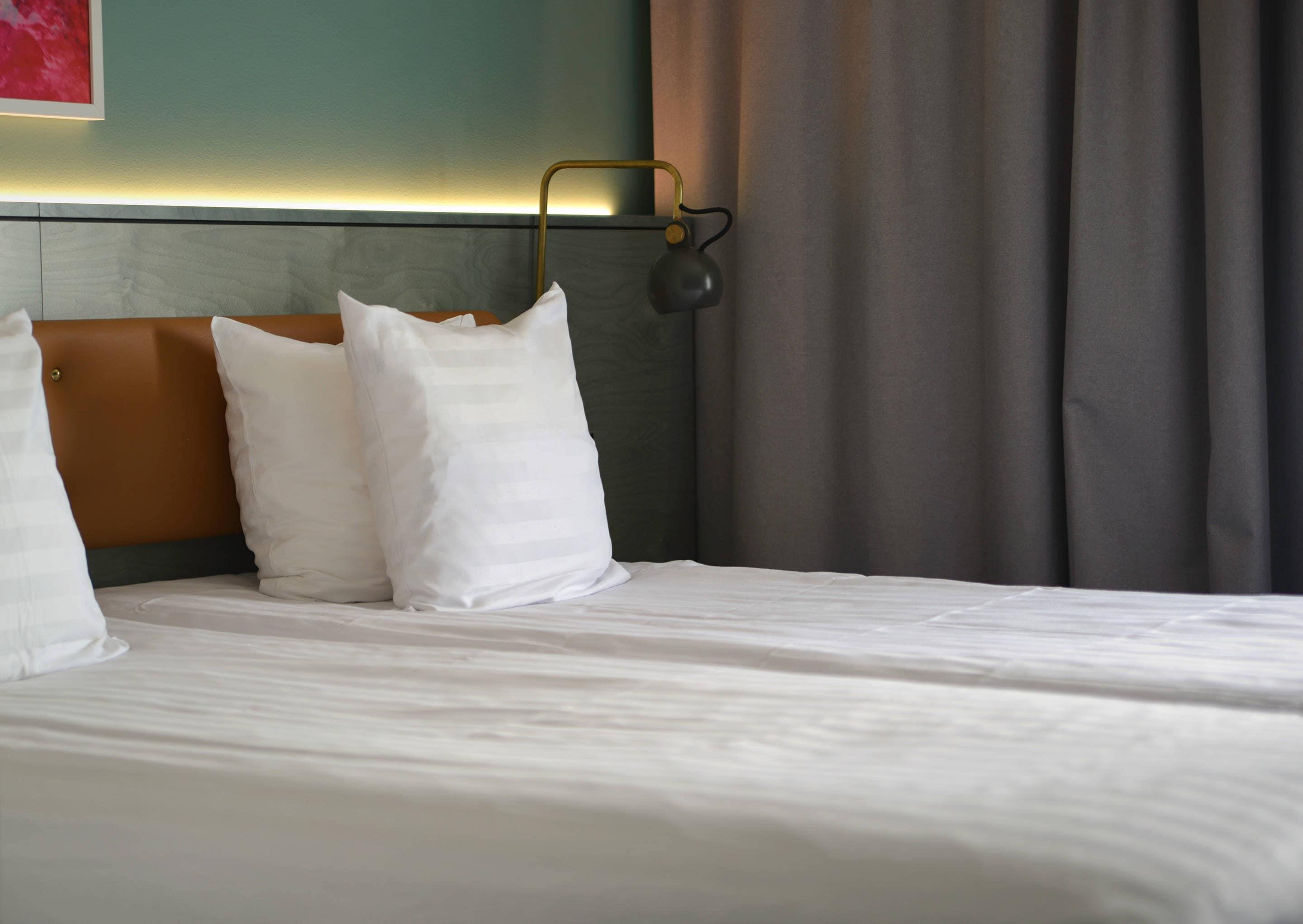 Double or Twin Standard