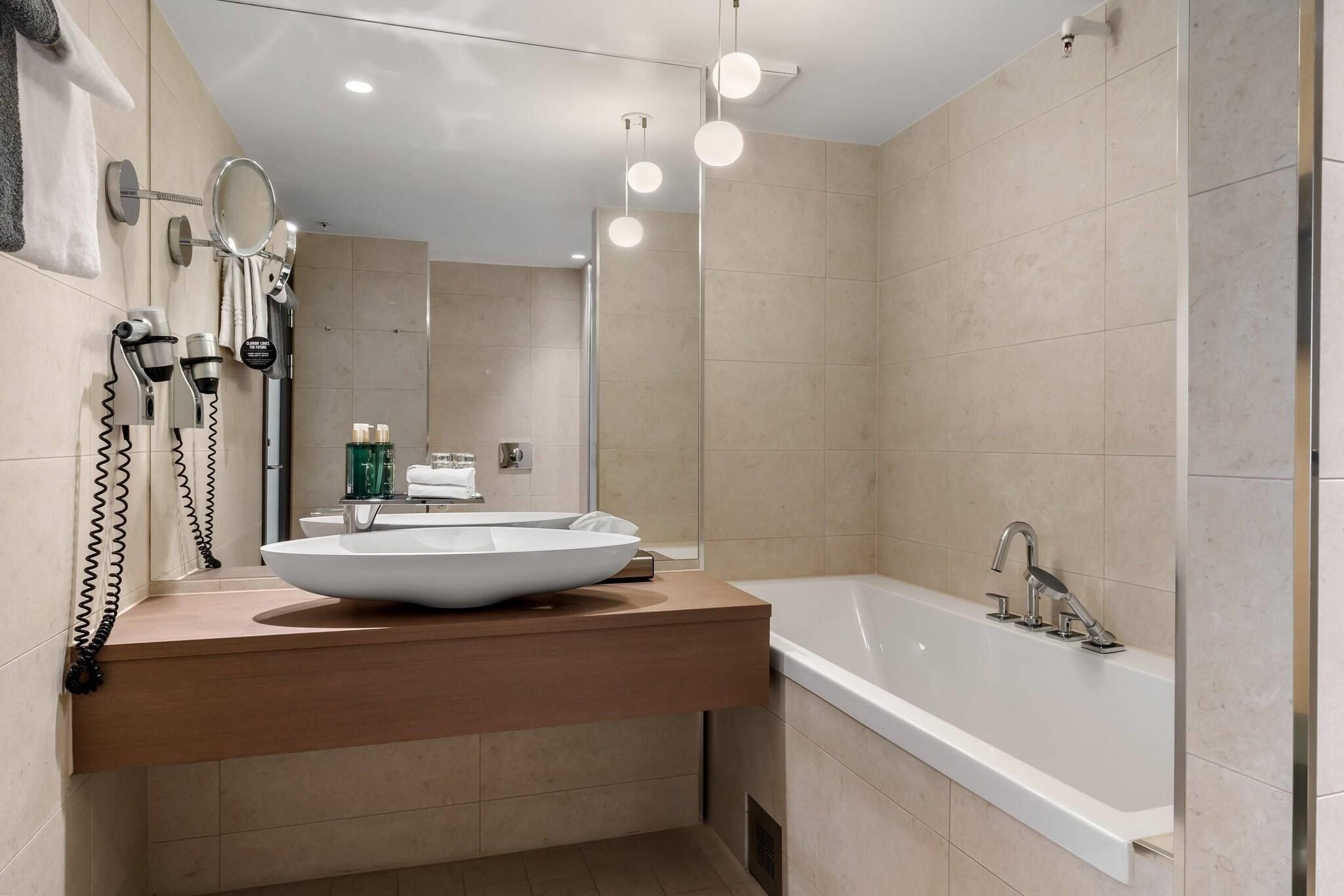 Suite with Double Bed