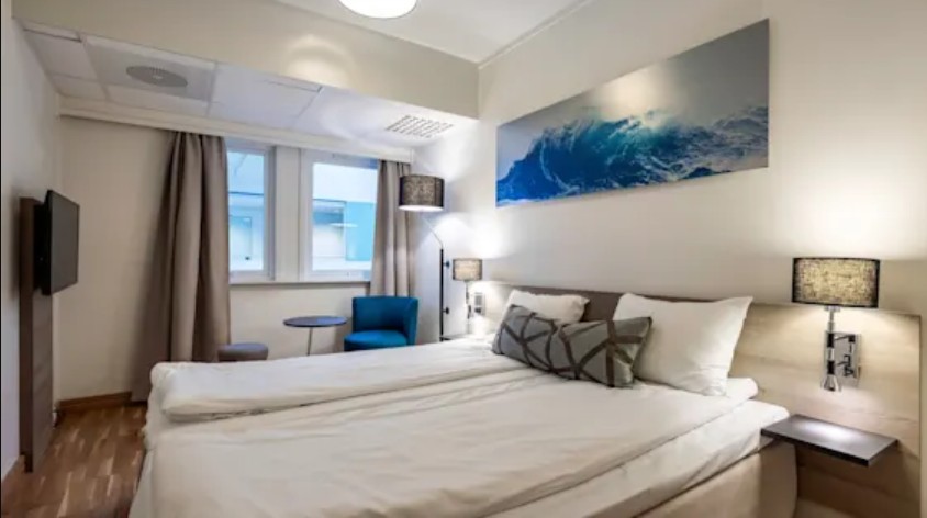 Double or Twin Standard