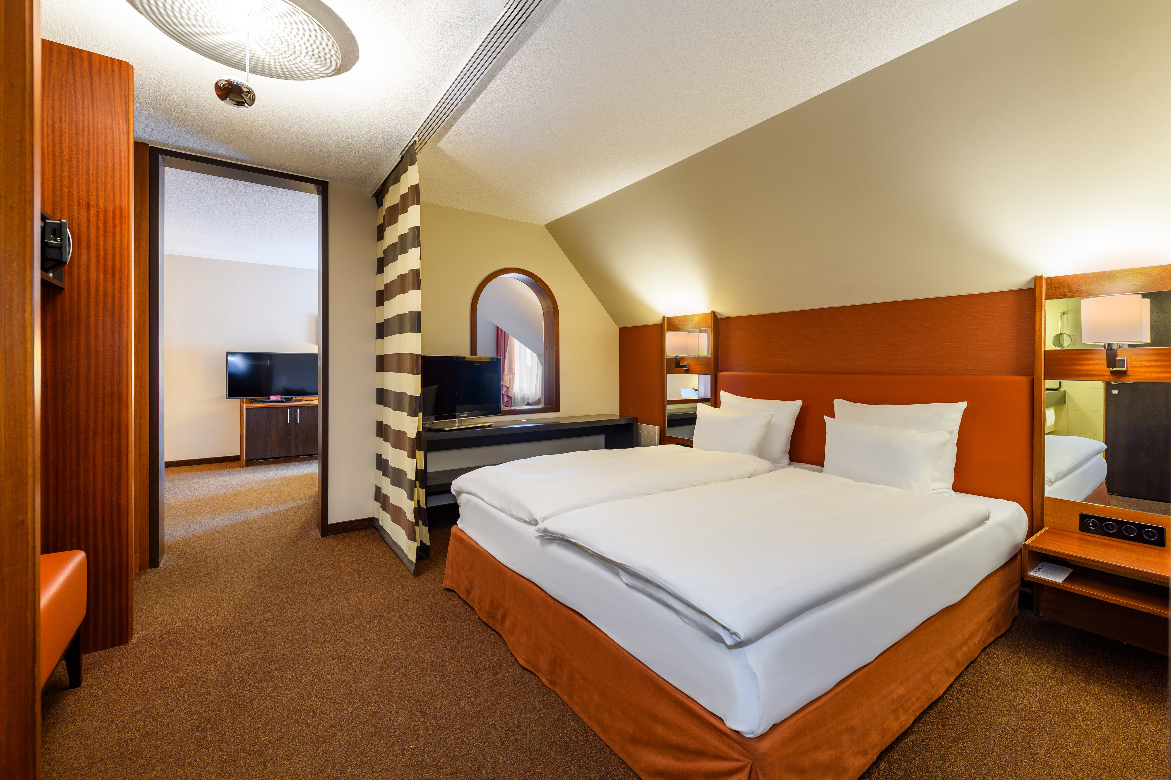 Double King Size Bed