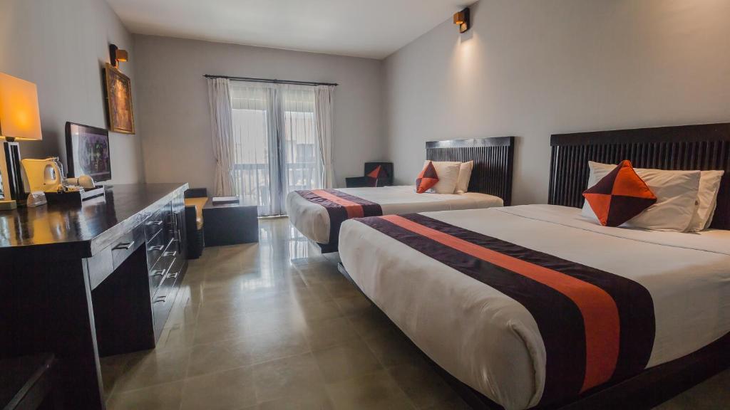 Room Deluxe with Balcony