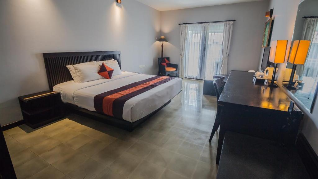 Room Deluxe with Balcony