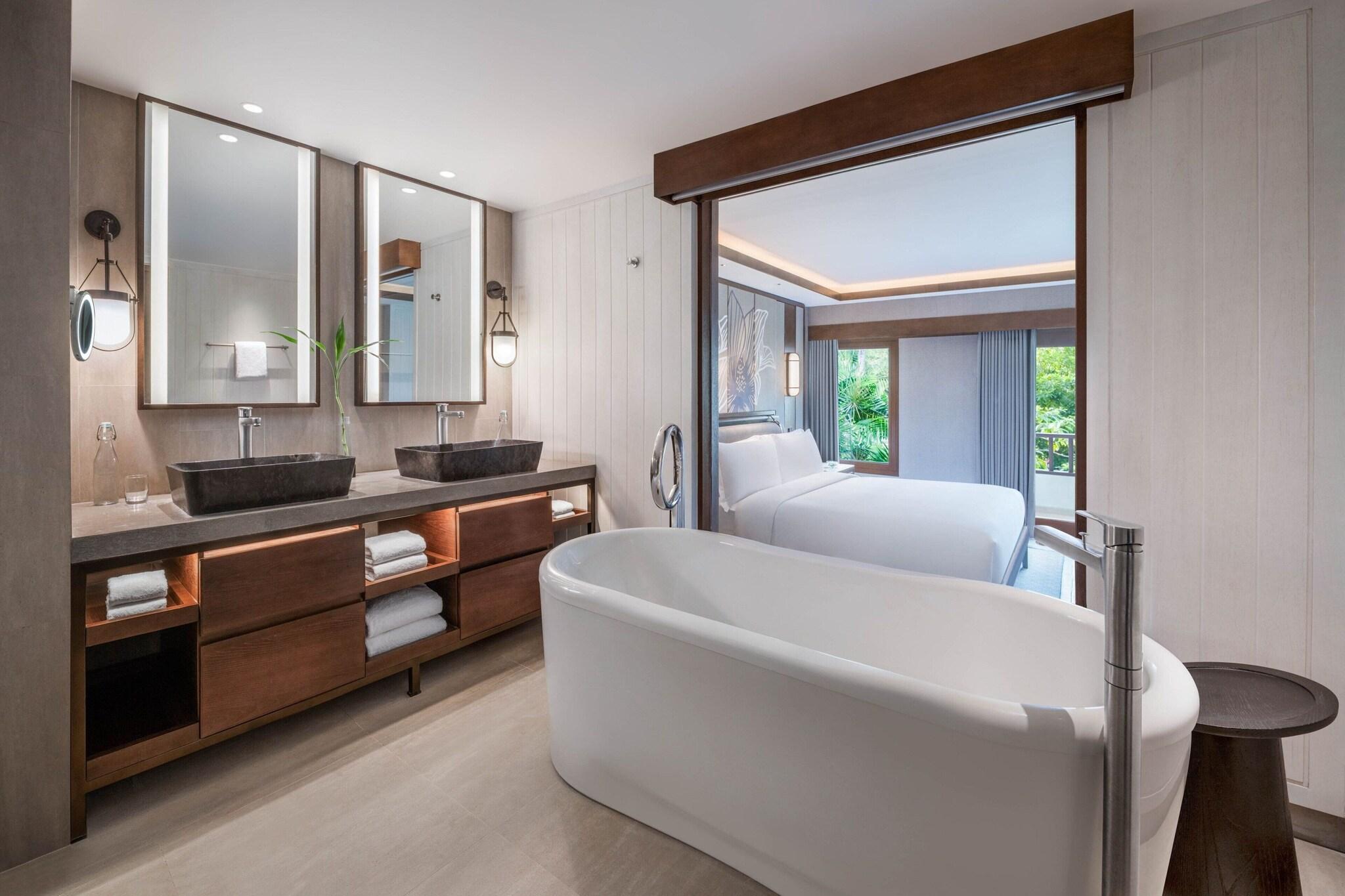Suite Resort View
