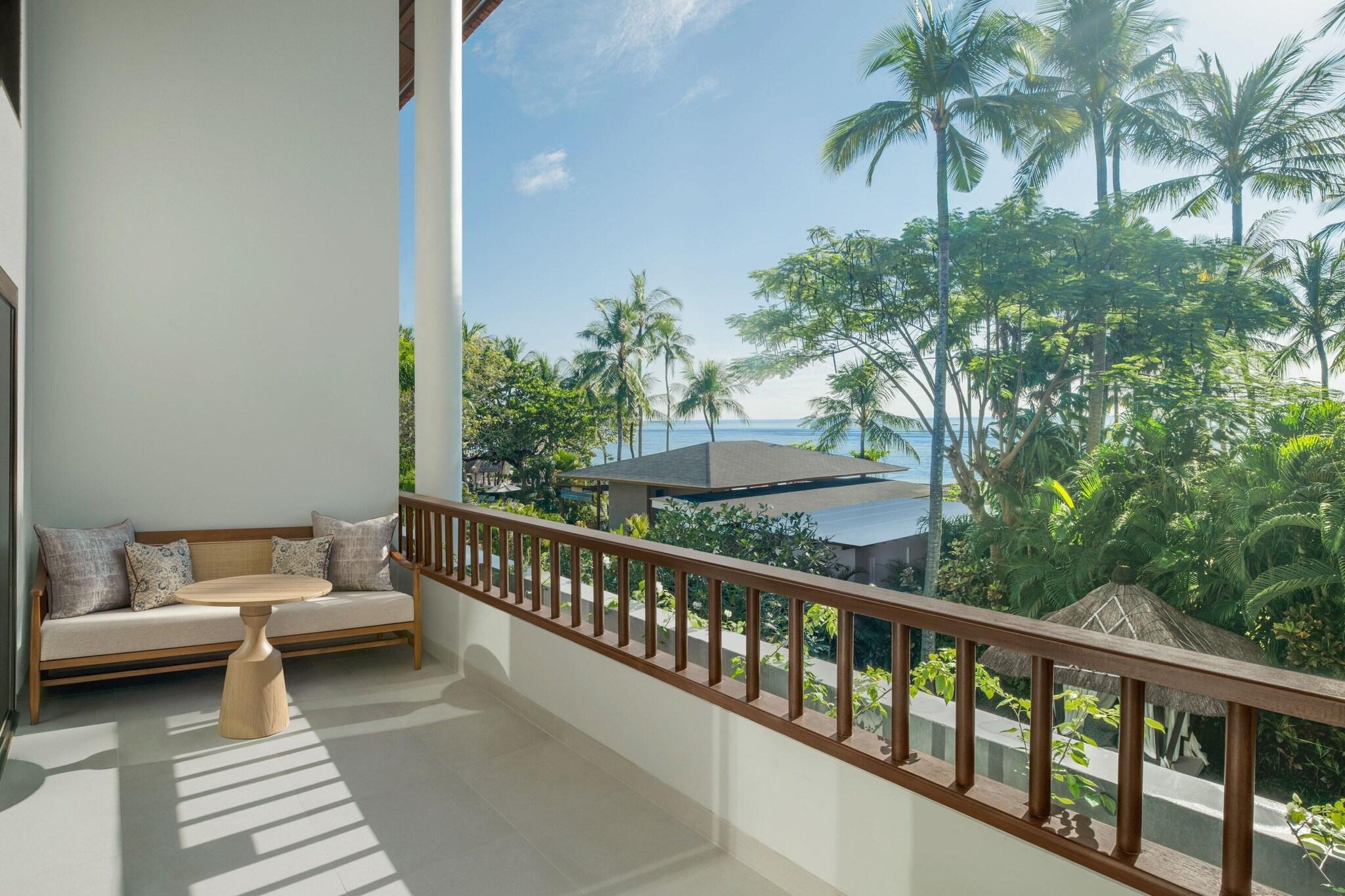 Suite Ocean View King Bed