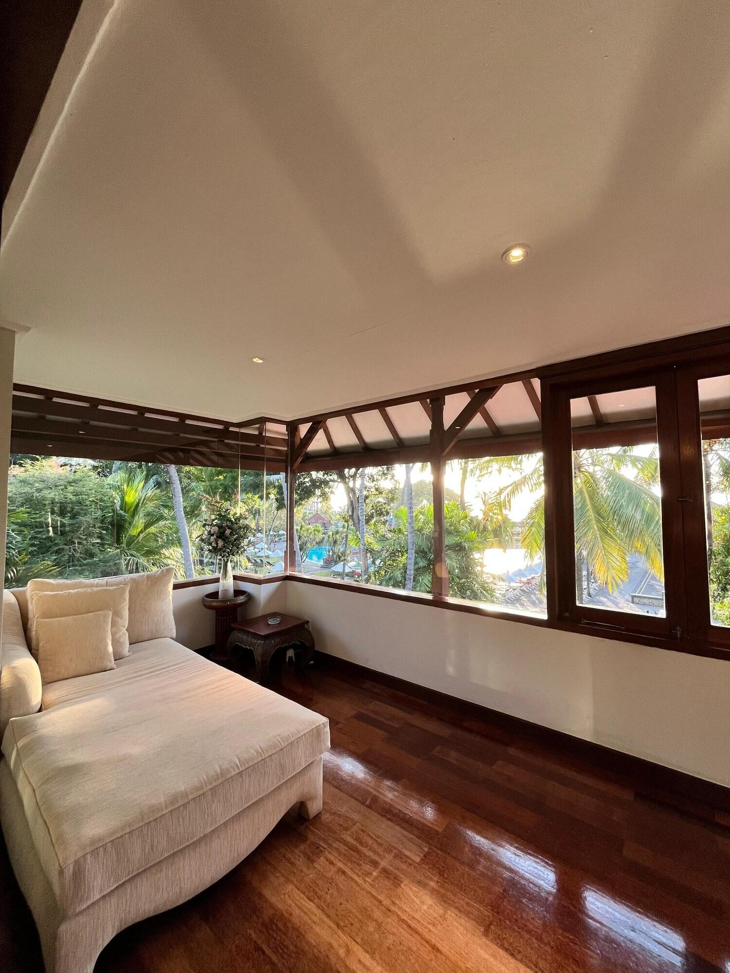 Apartment Luxury Partial Ocean View