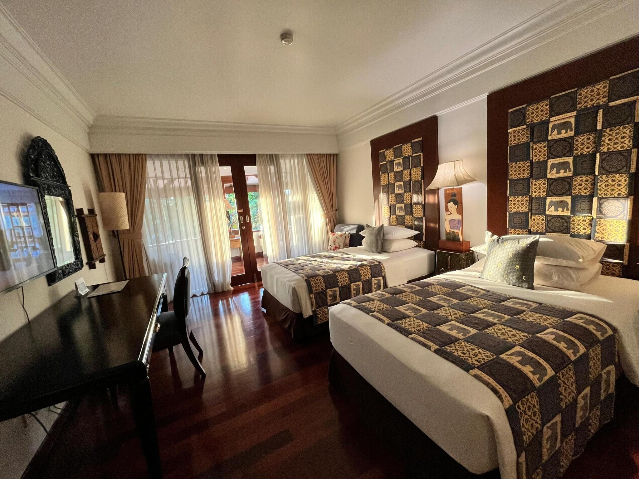 Apartment Luxury Partial Ocean View