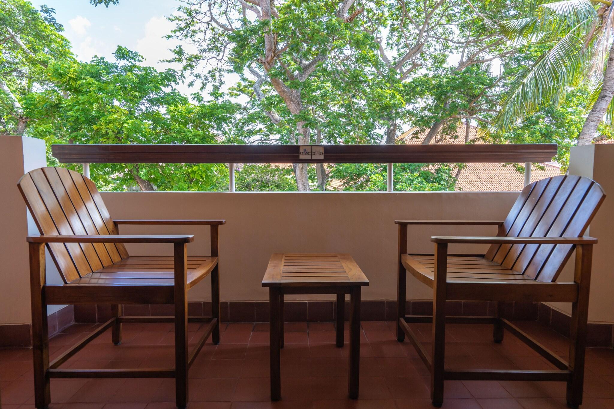 Room Connecting Room