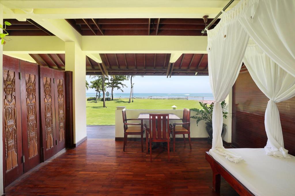 Double Deluxe Ocean Front