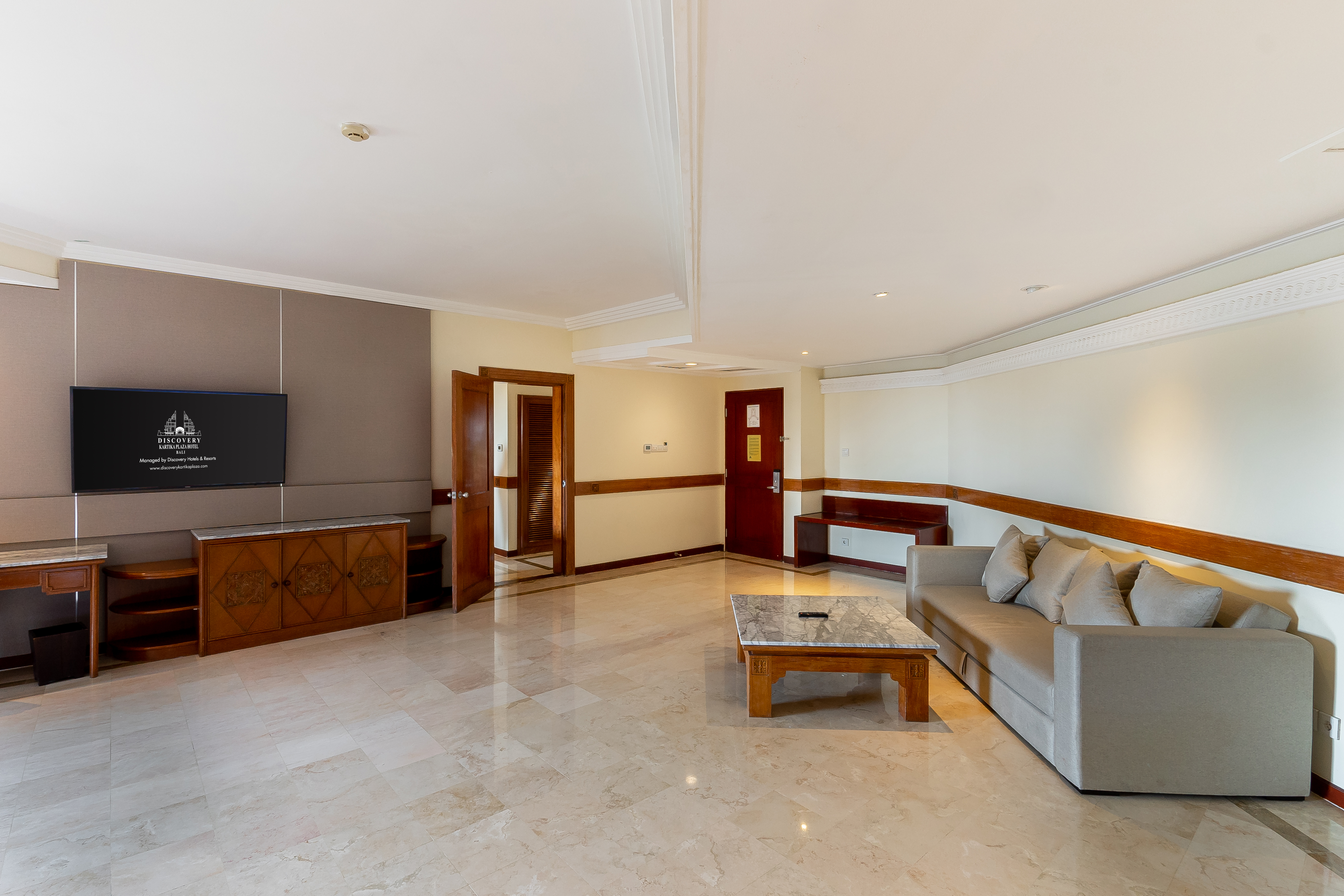 Family Room Premier