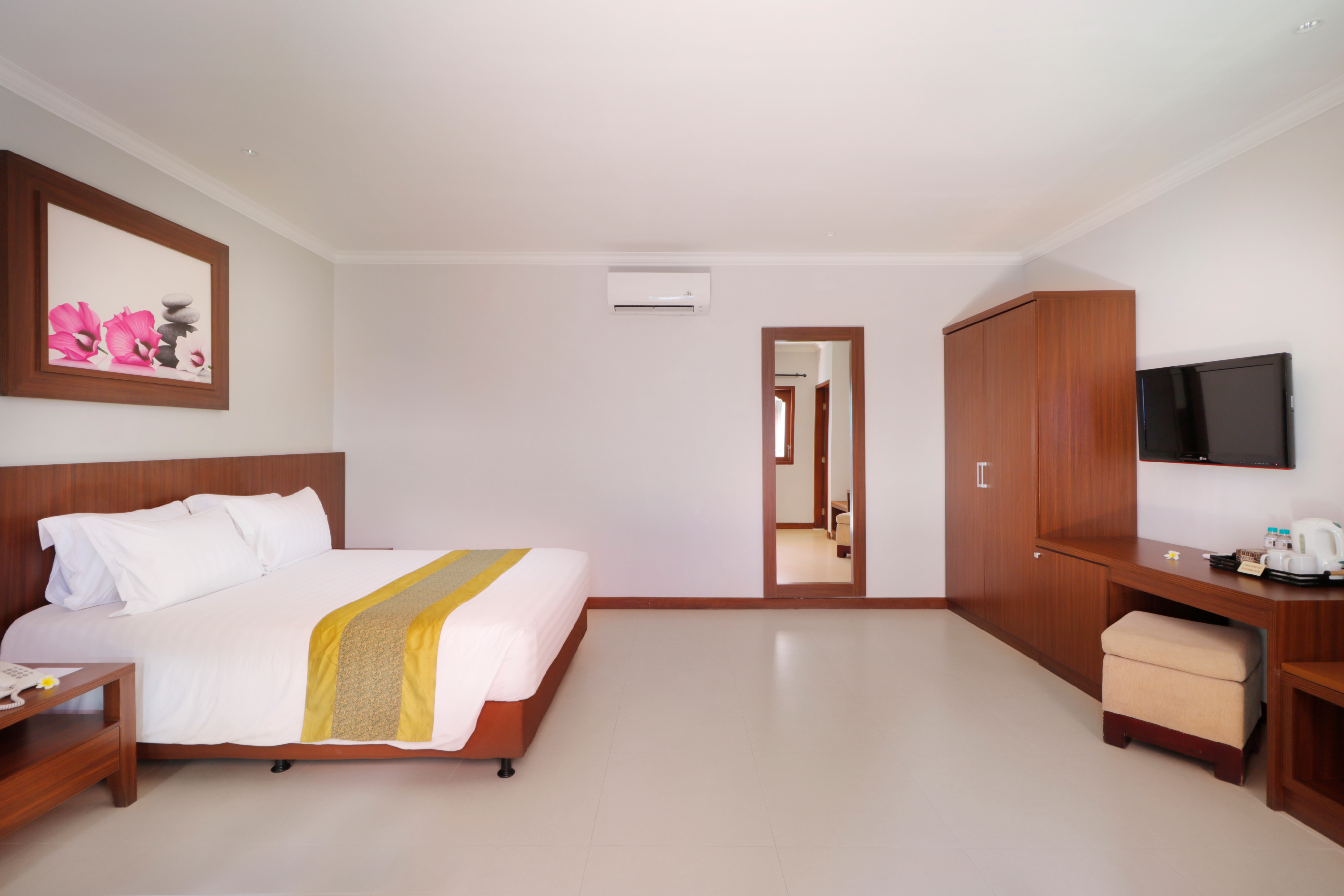 Double or Twin Deluxe